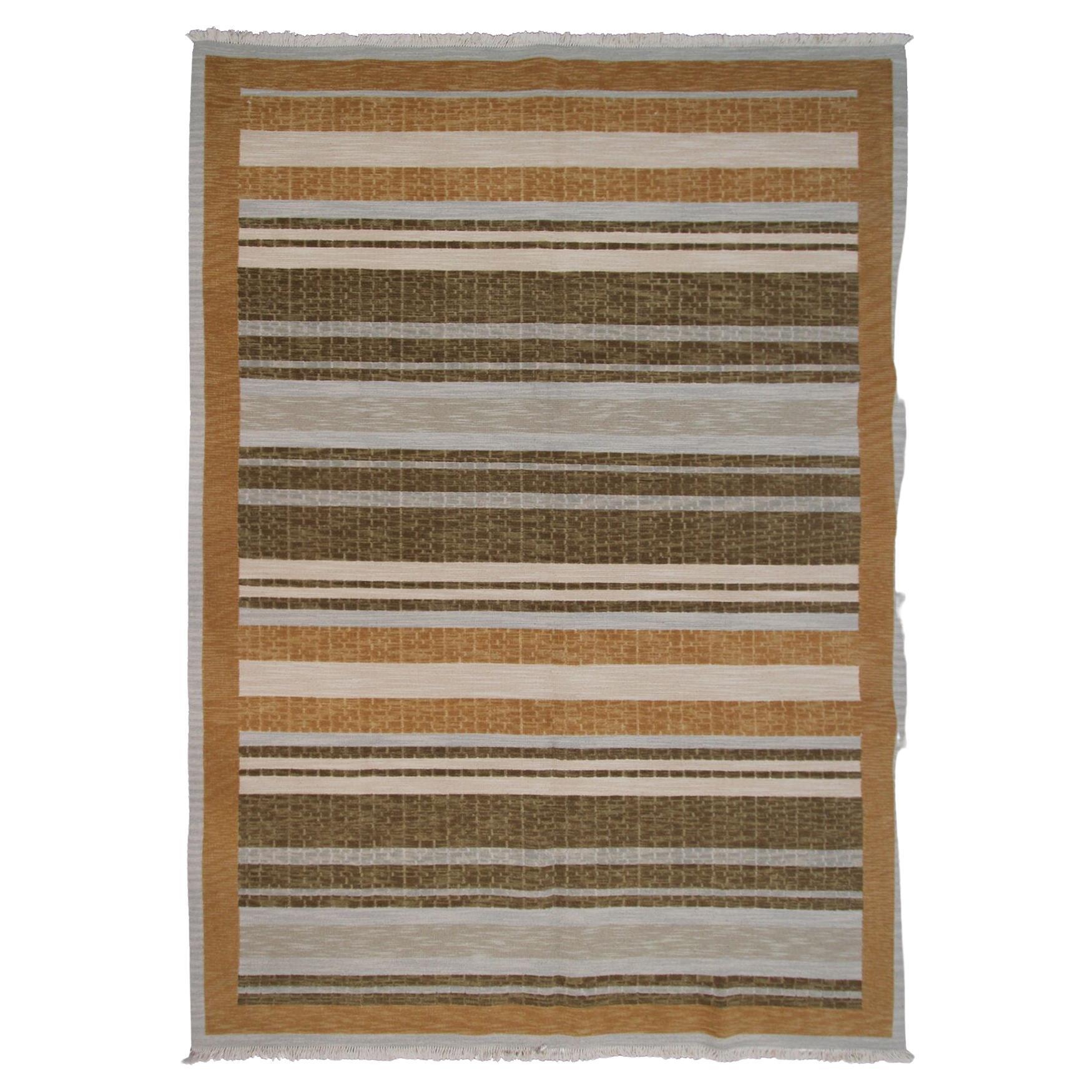 Vintage Soumak Teppich Jajim Modern Design Abstrakt Handgefertigter Teppich Streifen im Angebot