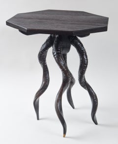 Mesa auxiliar/de bebidas vintage sudafricana de cuerno negro