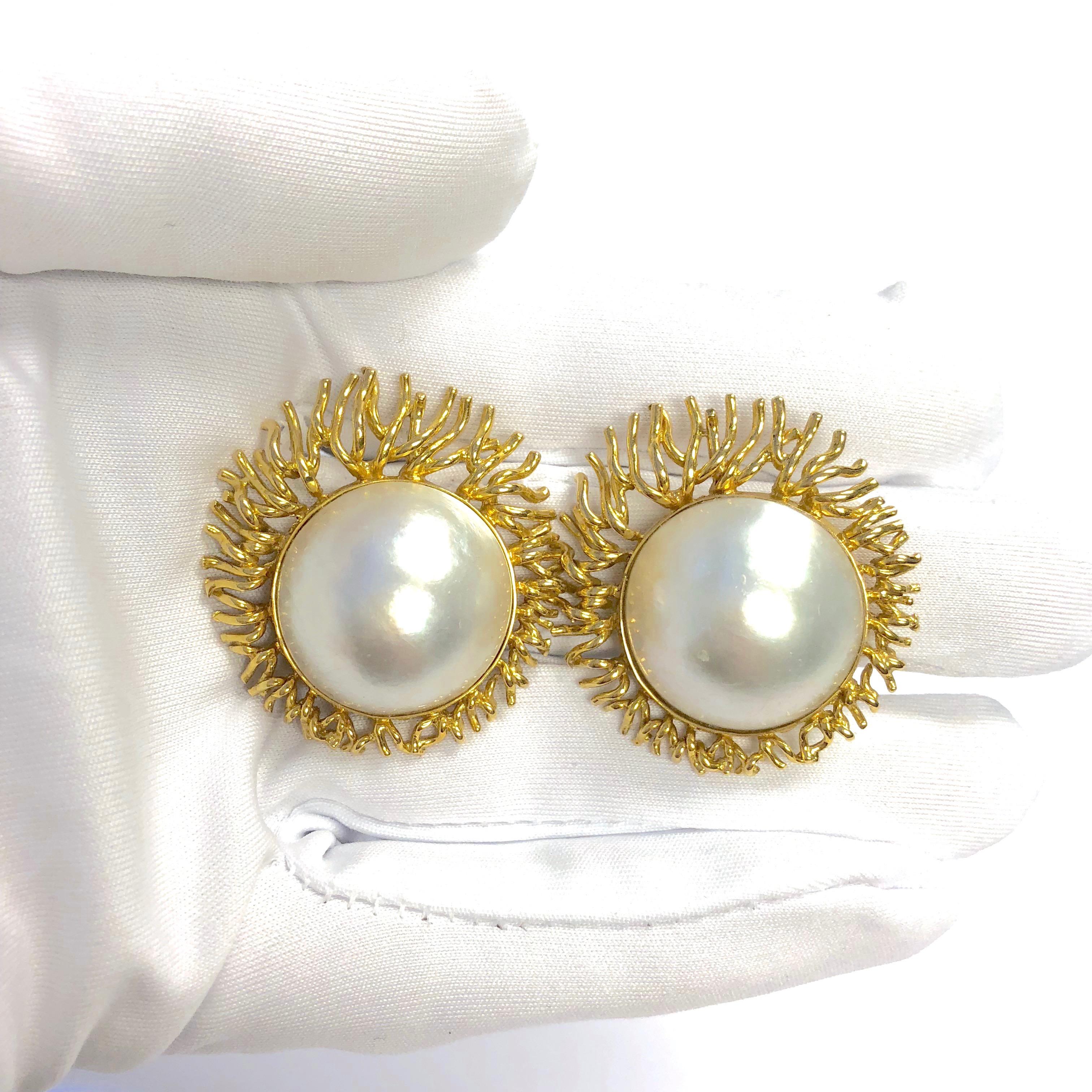 Vintage 20 MM South Sea Mabe Pearl and Yellow Gold Sunburst Clip-On Earrings 1
