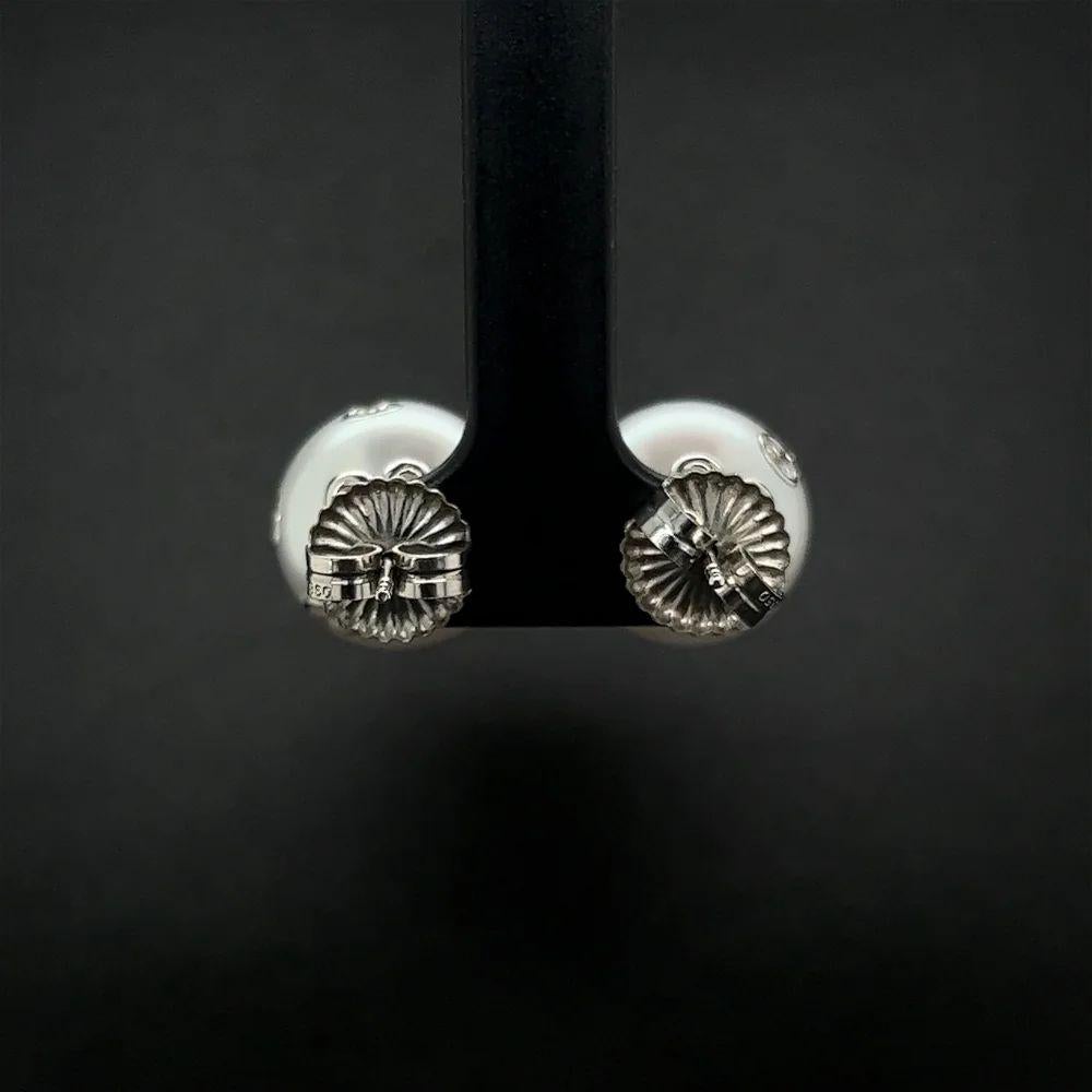 Taille ronde Boucles d'oreilles vintage en platine avec perles des mers du Sud et incrustations de diamants en vente