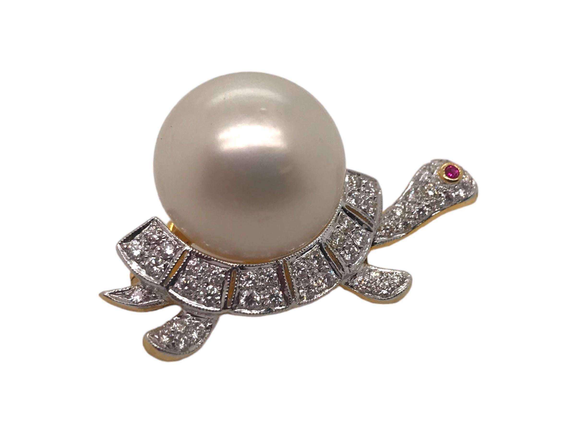 Perle Broche tortue vintage en perles des mers du Sud et diamants GIA en vente