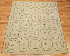 Vintage Southern Quilt in Wedding Ring Pattern in Pale Green, Ivory, Green