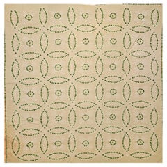 Retro Southern Quilt in Wedding Ring Pattern in Pale Green, Ivory, Green