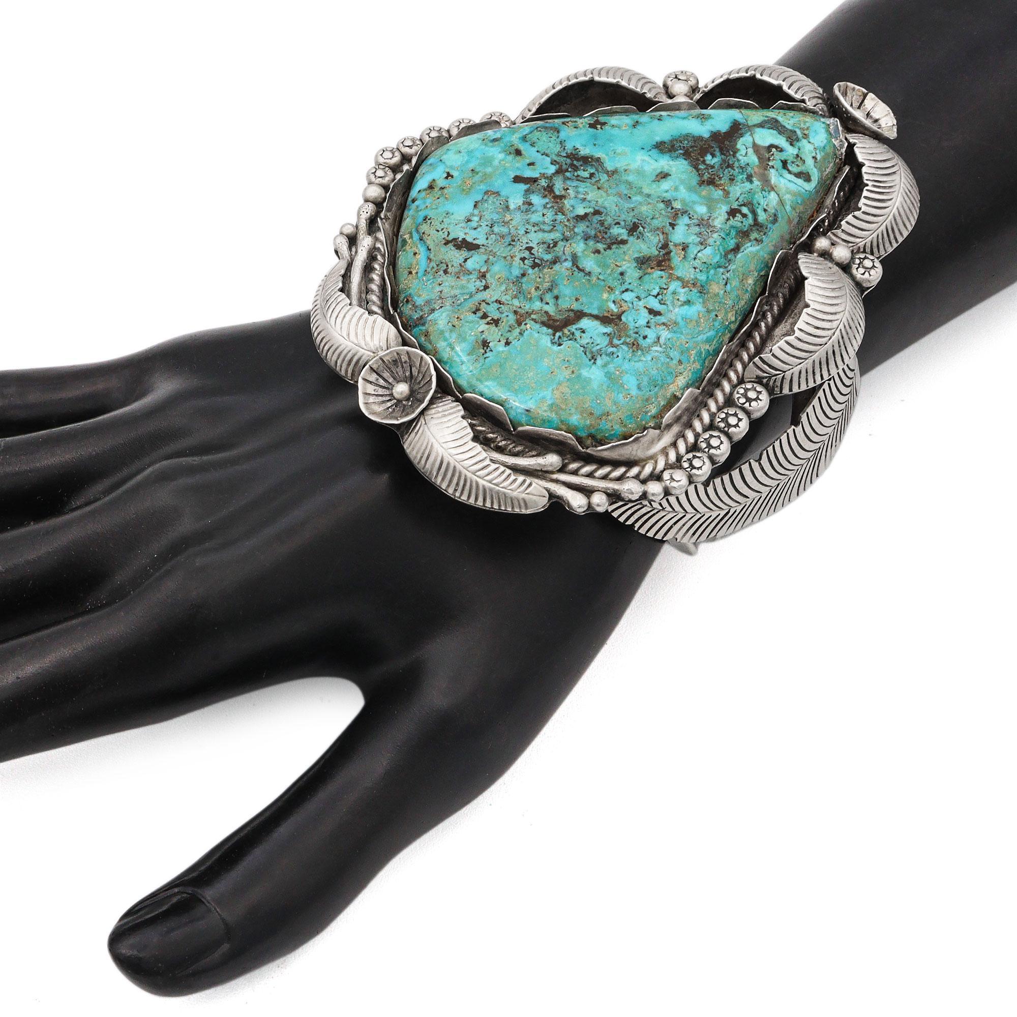 Taille poire Manchette vintage amérindienne du Sud-Ouest en argent sterling et turquoise en vente