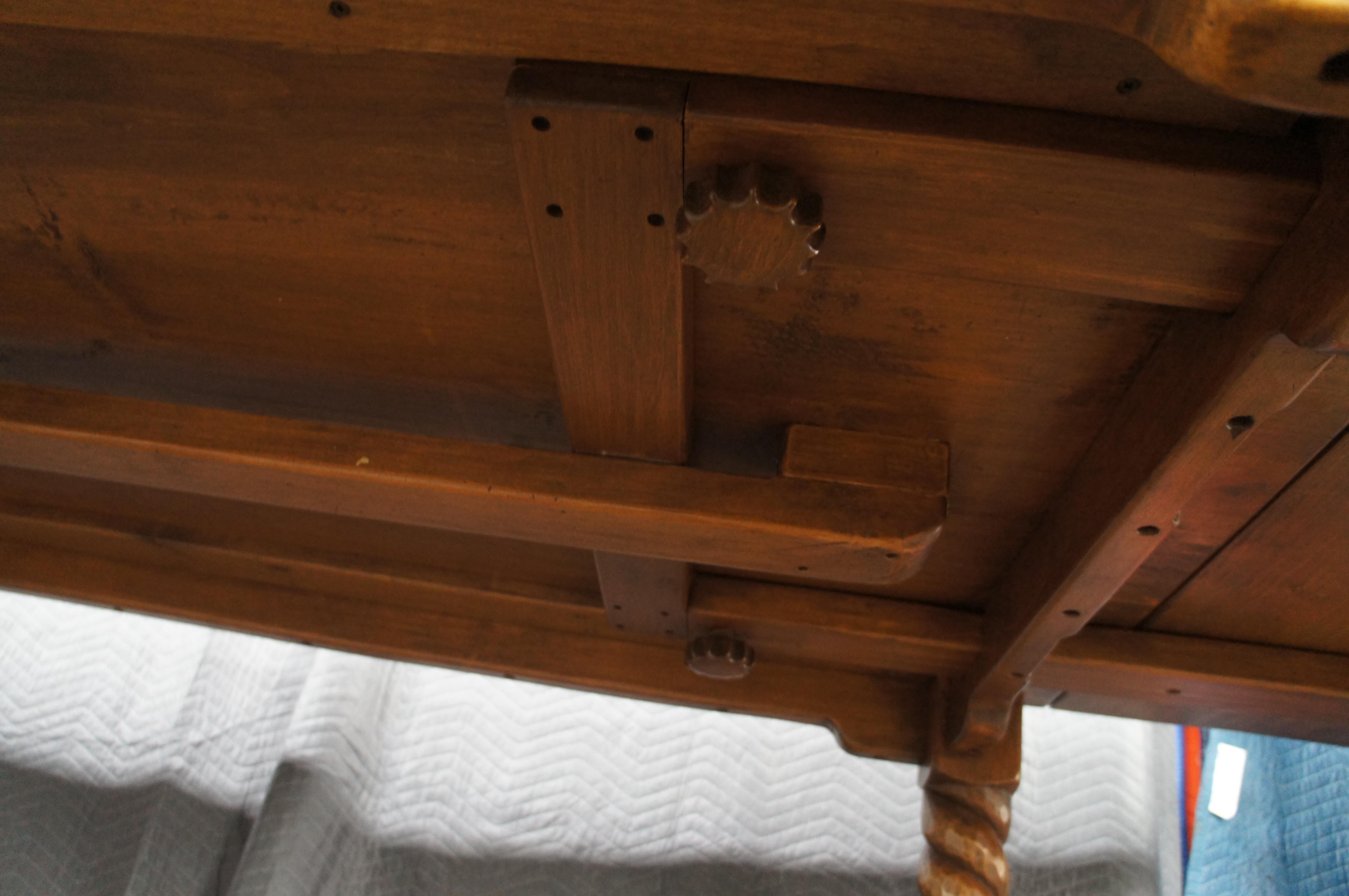 Vintage Southwest Spanish Craftsmen Barley Twist Alder Draw Leaf Dining Table en vente 9
