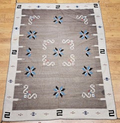 Vintage American Southwestern Area Rug in Gray, Ivory