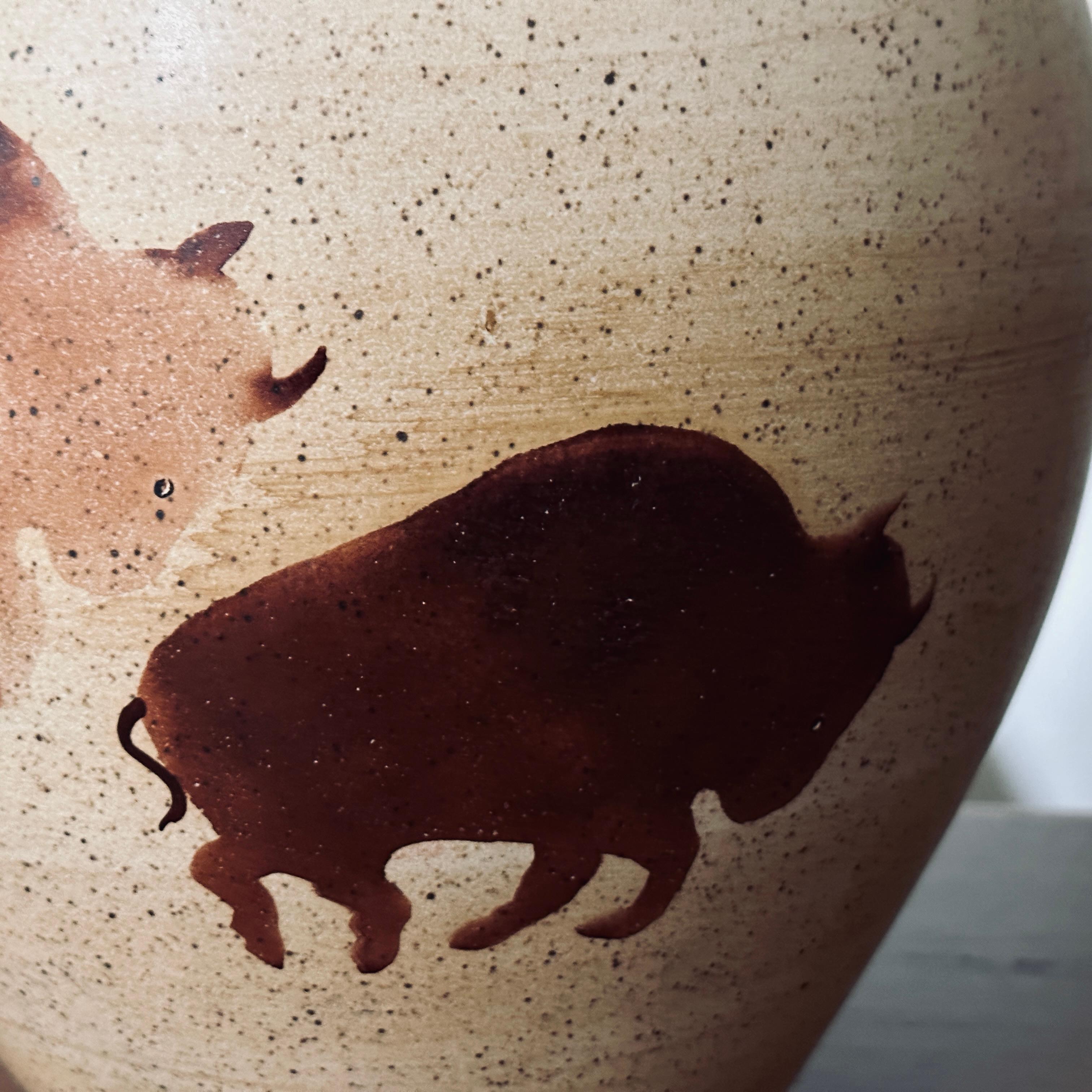 Lampe bison Western Landscape de California Ceramic Designers Inc. en vente 5