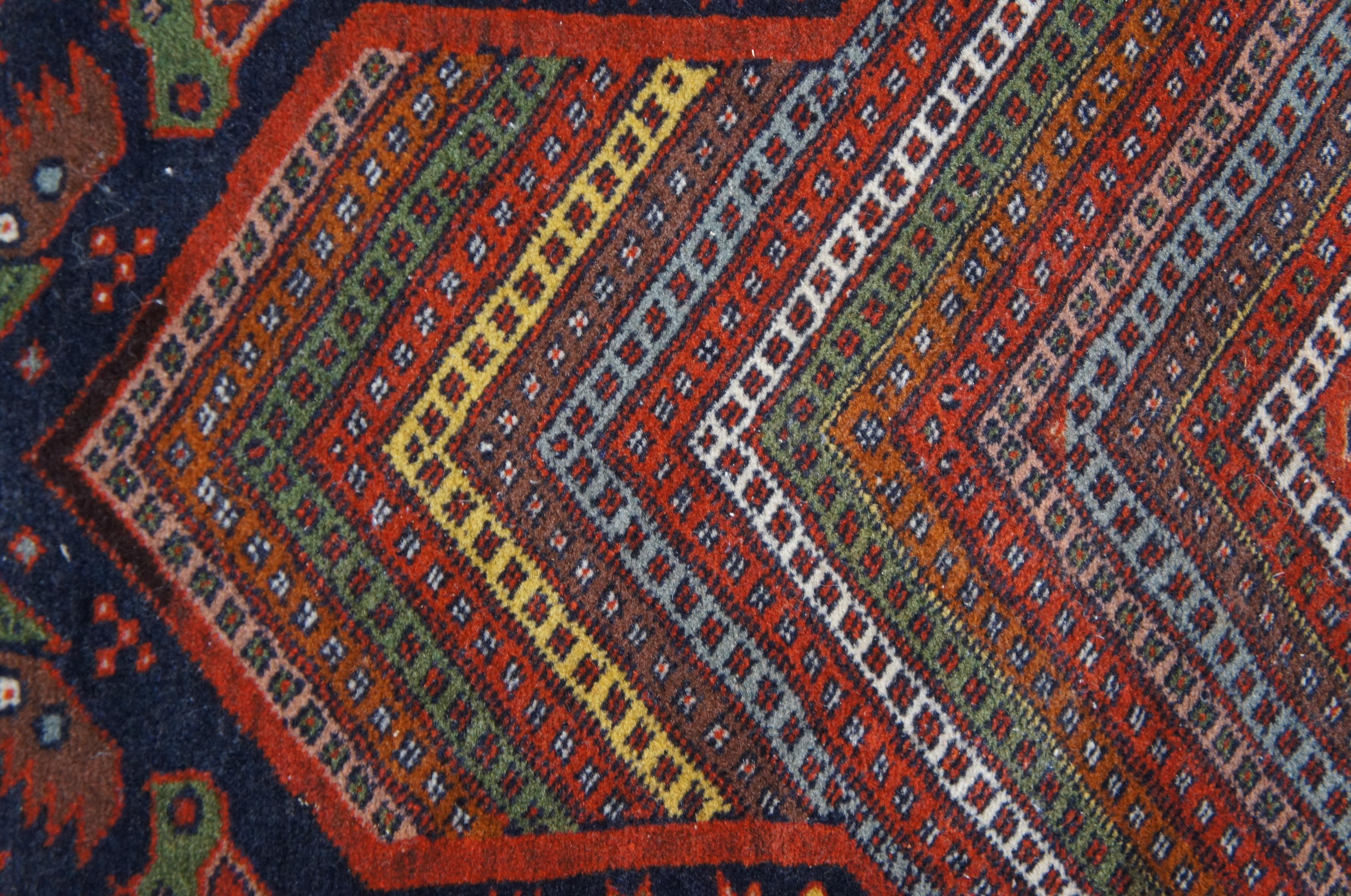 Südwestlicher persischer Abadeh-Teppich aus Wolle mit Vogelkamelienmuster, Abadeh-Südwest-Perserteppich, 4' x 6' im Angebot 2