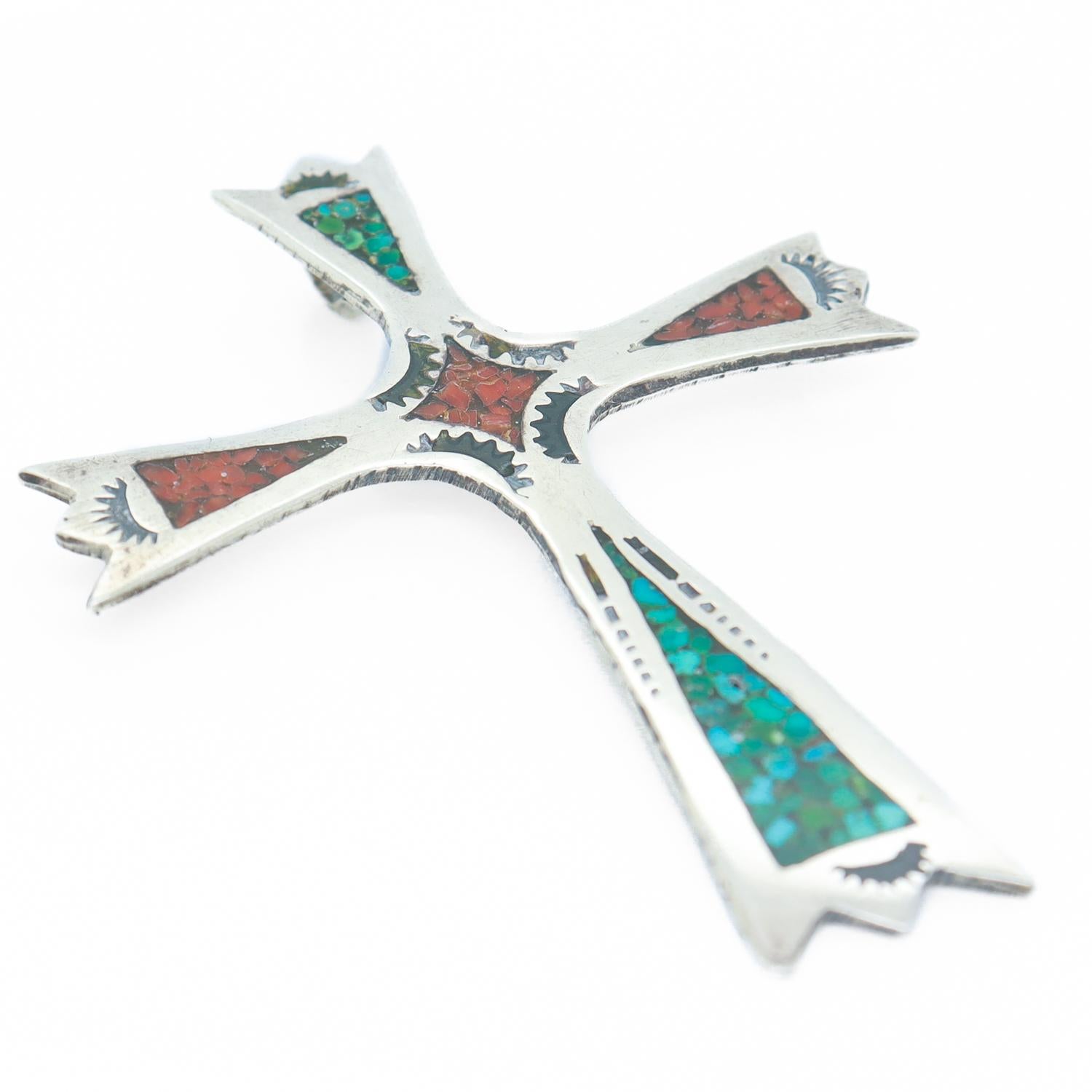 Südwestlicher Silber-, Türkis- und Korallenanhänger mit Kreuz-Anhänger für eine Halskette im Angebot 1