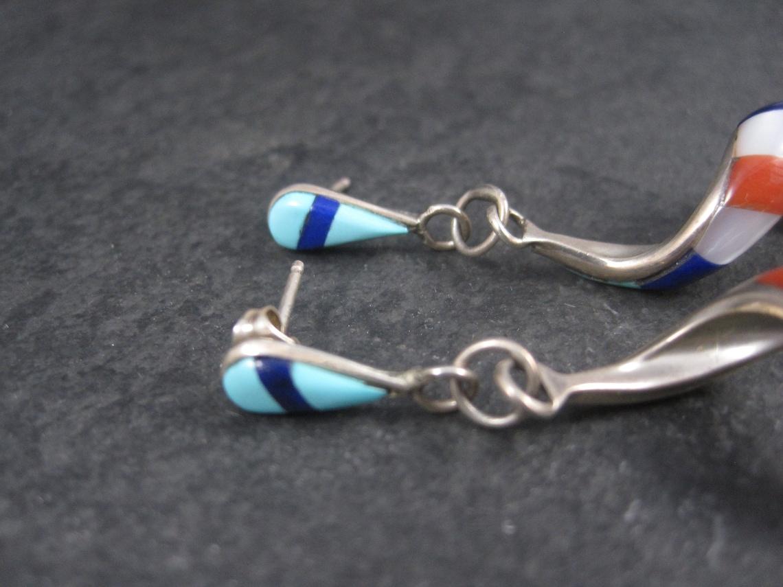 Femenino o masculino Pendientes Vintage Southwestern Sterling Red White Blue Inlay en venta