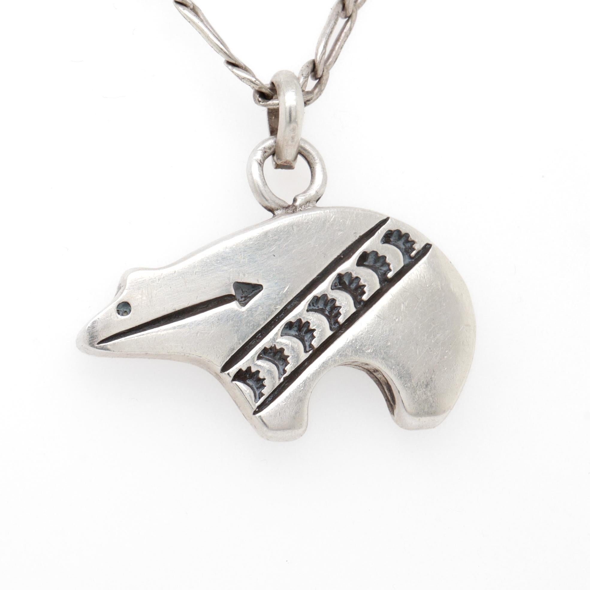 Colgante vintage de oso de plata de ley del suroeste para un collar en venta 2