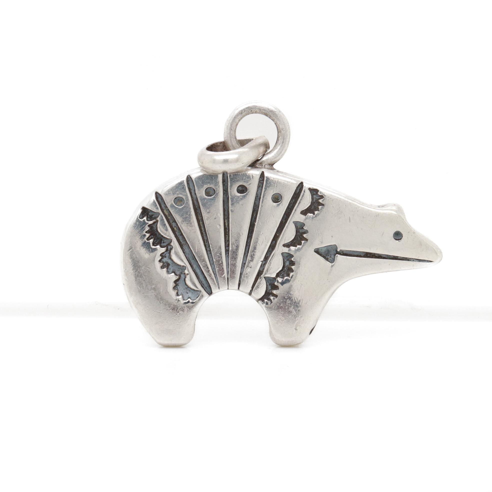 Colgante vintage de oso de plata de ley del suroeste para un collar en venta 4