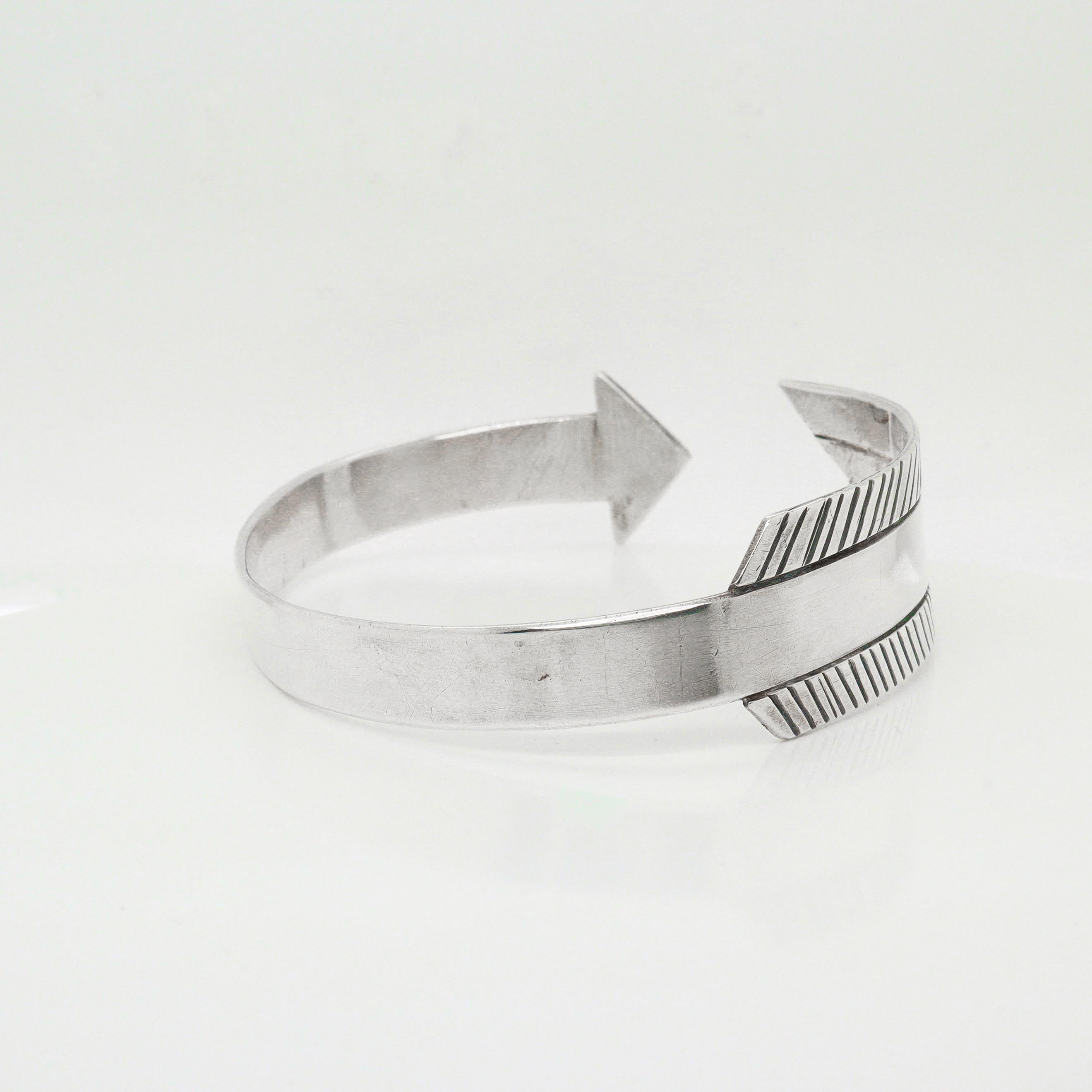 Pulsera brazalete vintage del suroeste de plata de ley con forma de flecha en venta 4