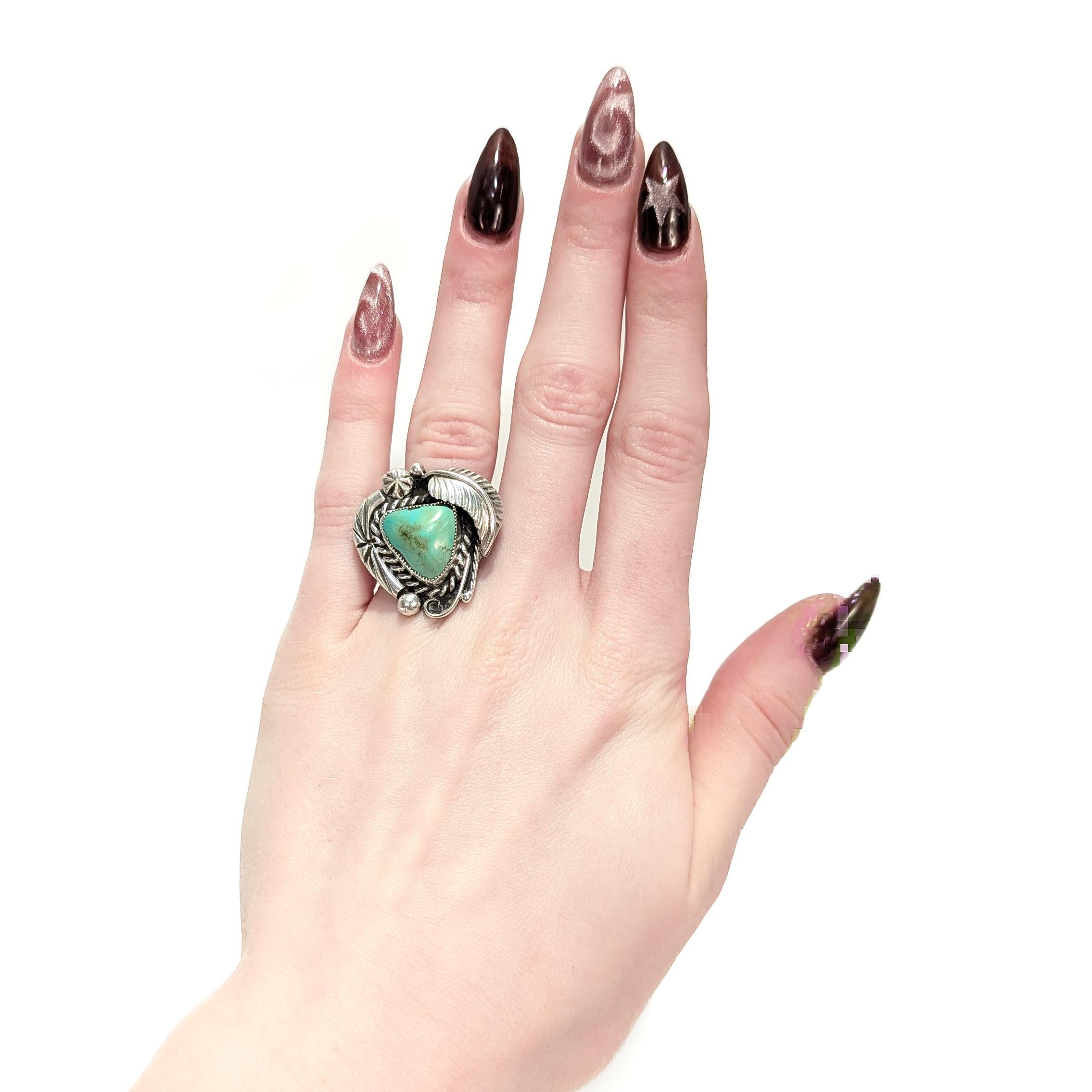Nativo americano Anello con cabochon di turchese e argento del sud-ovest vintage in vendita