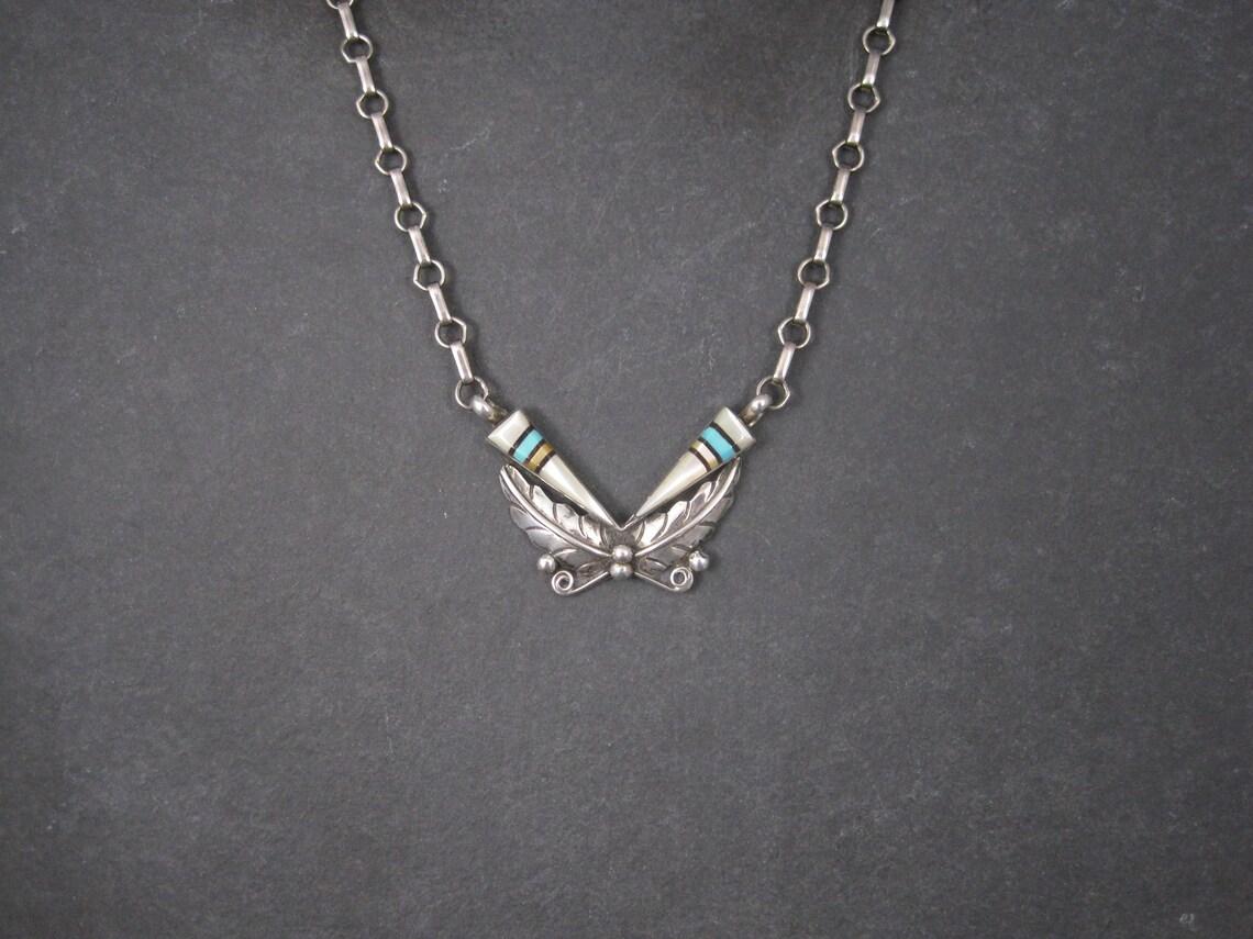 Vintage Southwestern Sterling Turquoise Inlay Feather Necklace In Excellent Condition For Sale In Webster, SD