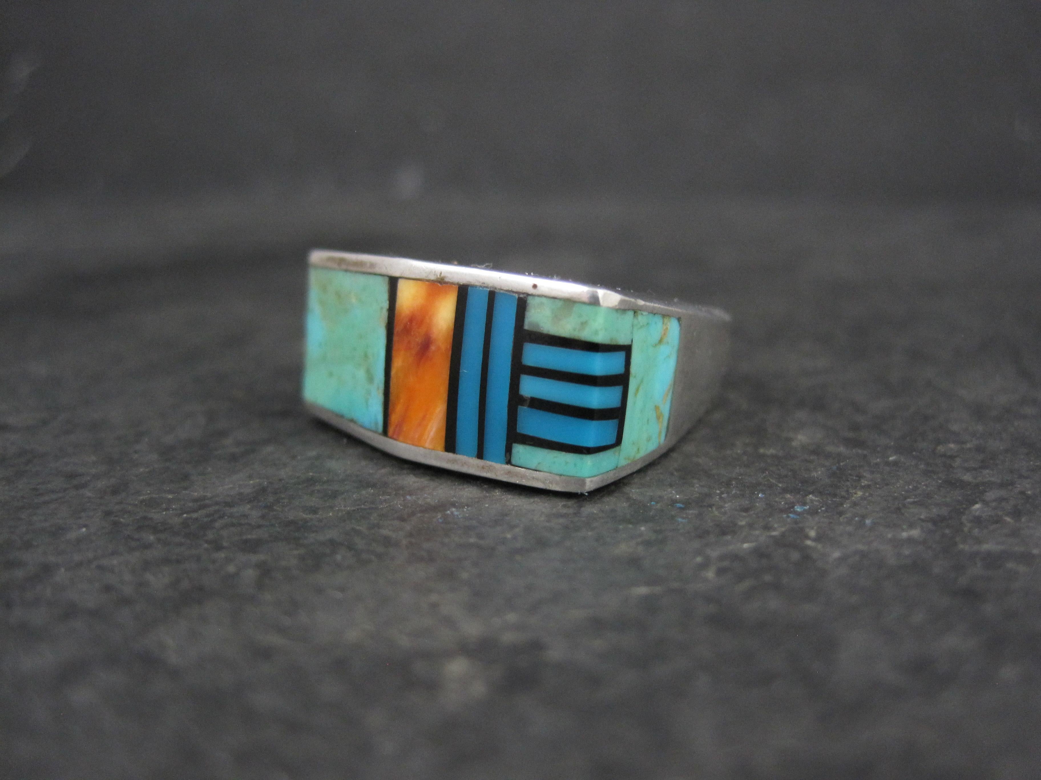 Vintage Southwestern Sterling Turquoise Spiny Oyster Inlay Ring Size 7 In Good Condition For Sale In Webster, SD