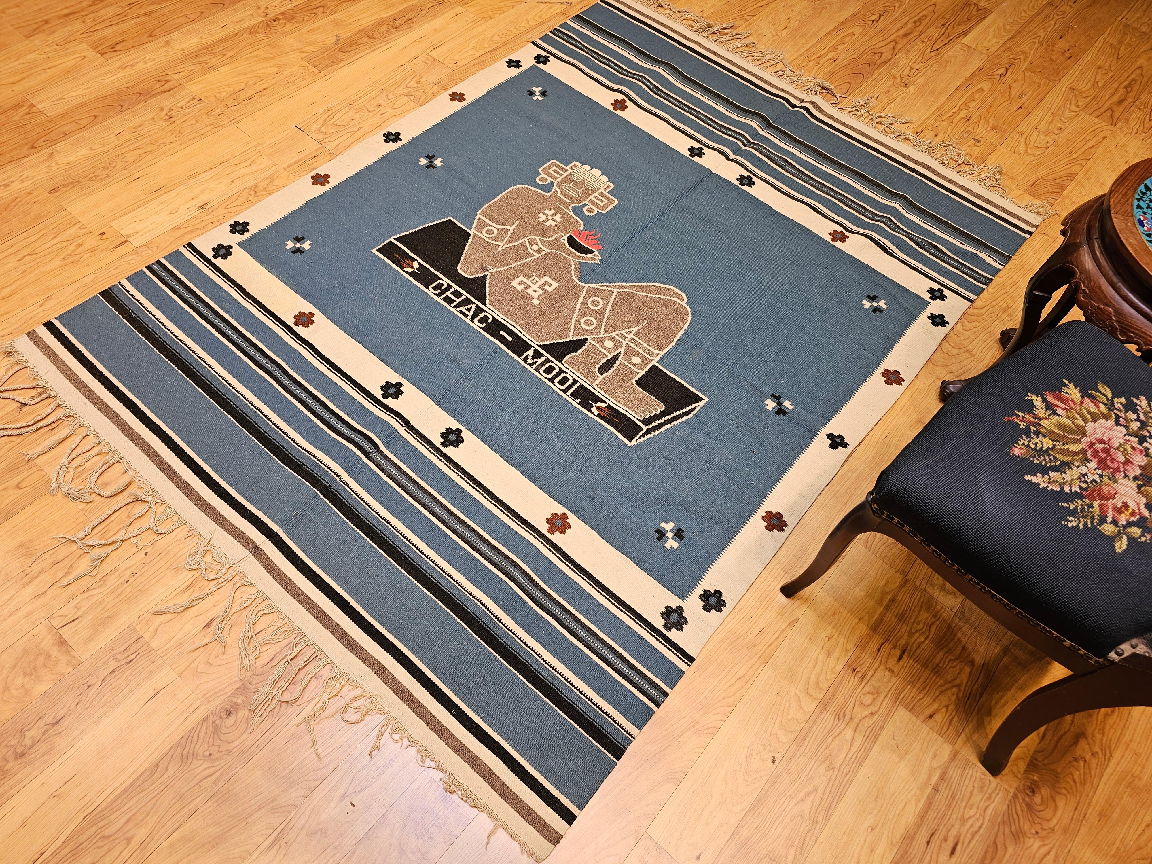 Alfombra Kilim Vintage Texcoco de Tejido Plano del Suroeste en Azul Real y Motivo Deidad en venta 8