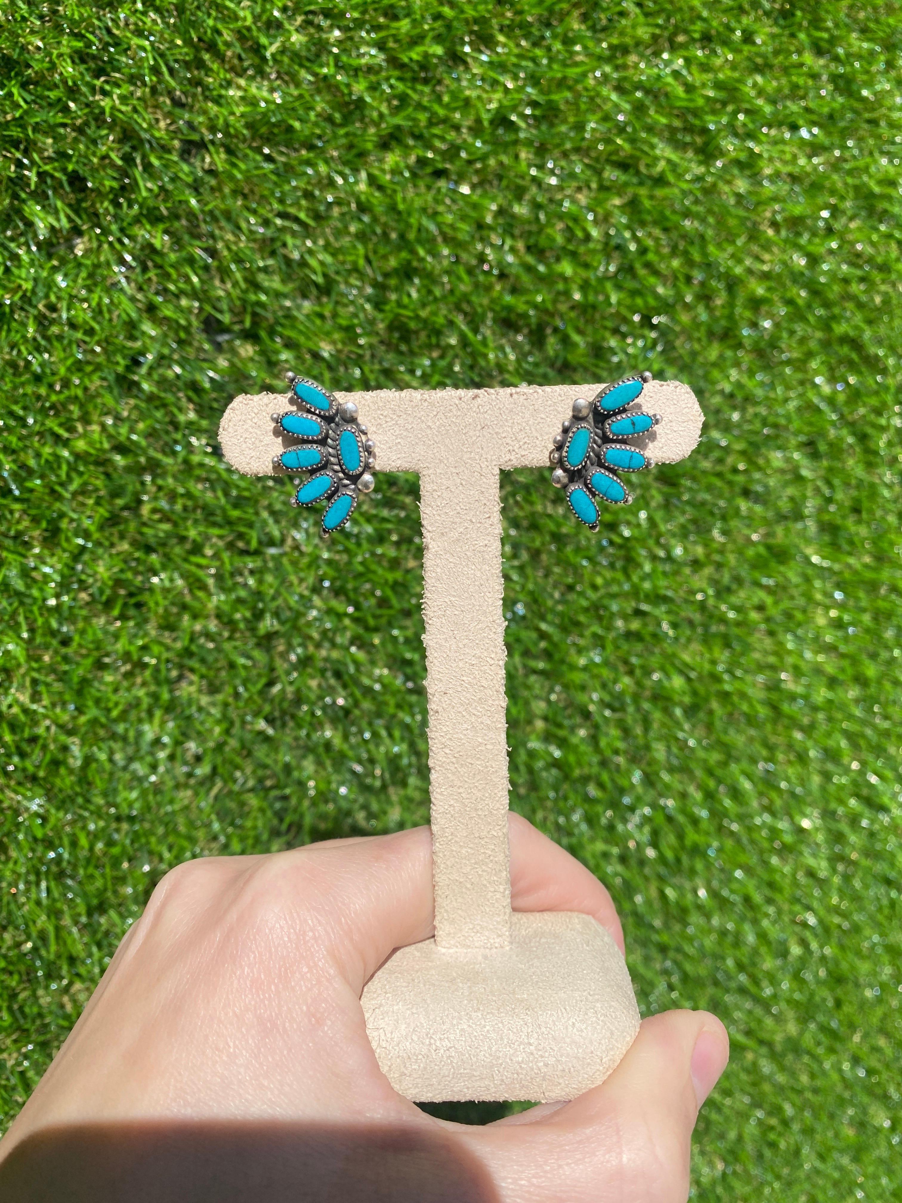 Oval Cut Vintage Southwestern Turquoise and Sterling Silver Earrings For Sale