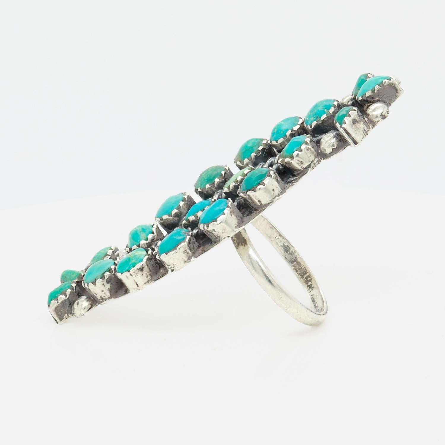 Women's Vintage Southwestern Zuni Silver & Turquoise Cabochon Ring For Sale