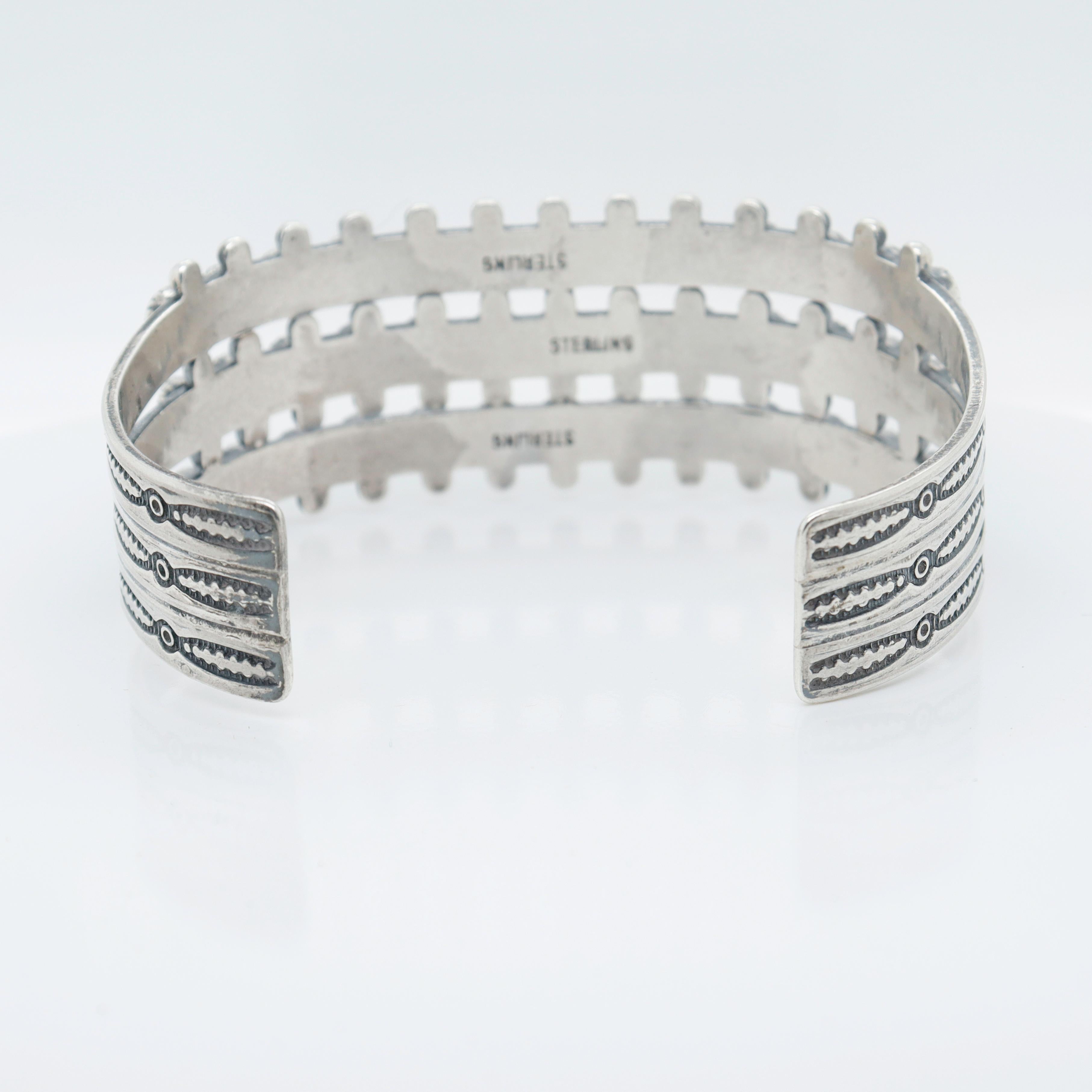  Manschettenarmband aus Sterlingsilber mit Türkis-Cabochon im Südwesten von Zuni im Angebot 7