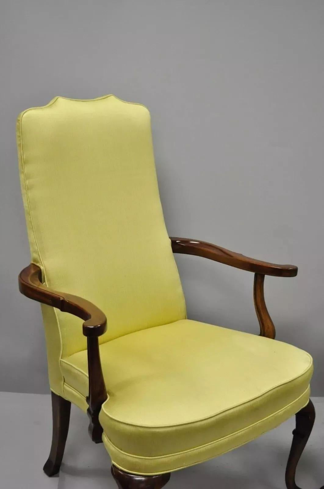Vintage Southwood Queen Anne Style Mahogany Library Arm Chairs - a Pair In Good Condition For Sale In Philadelphia, PA