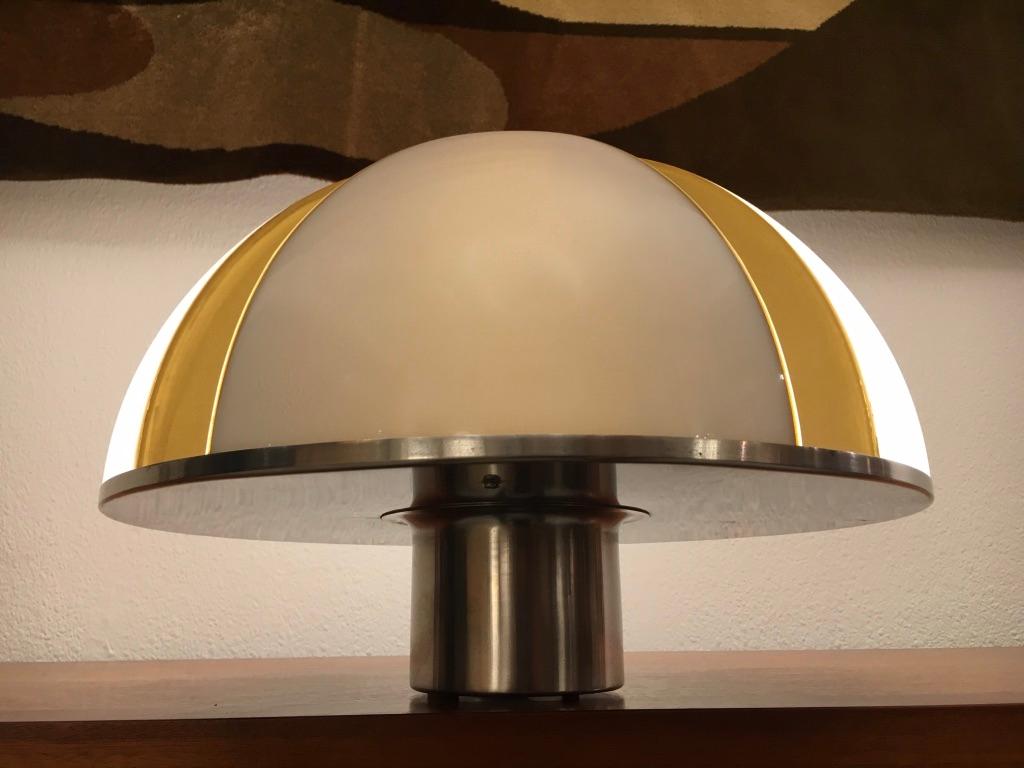 Vintage Space Age Acrylic & Steel Mushroom Table Lamp ca. 1970s For Sale 9