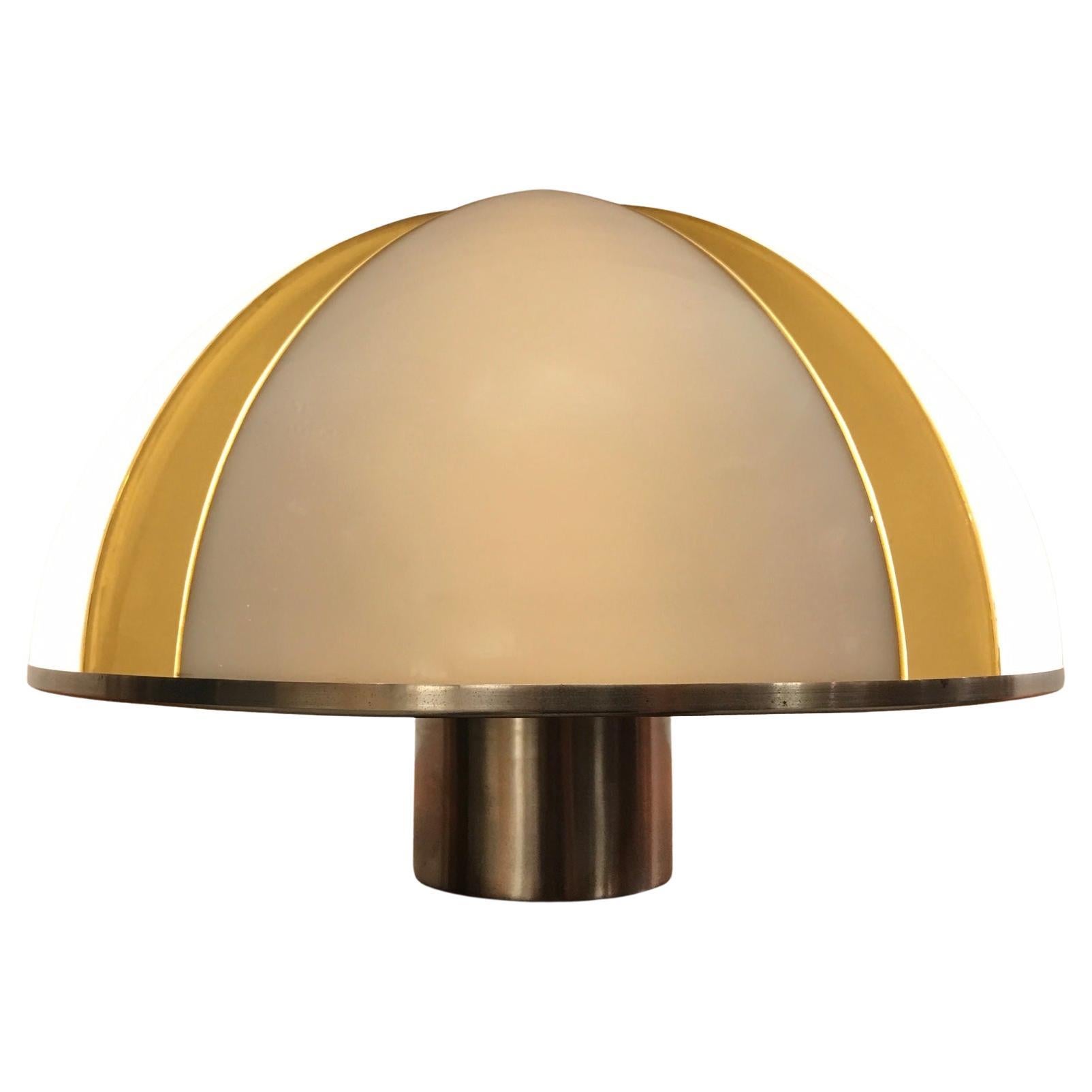 Lampada da tavolo a fungo vintage in acrilico e acciaio A Space Age, anni '70 circa