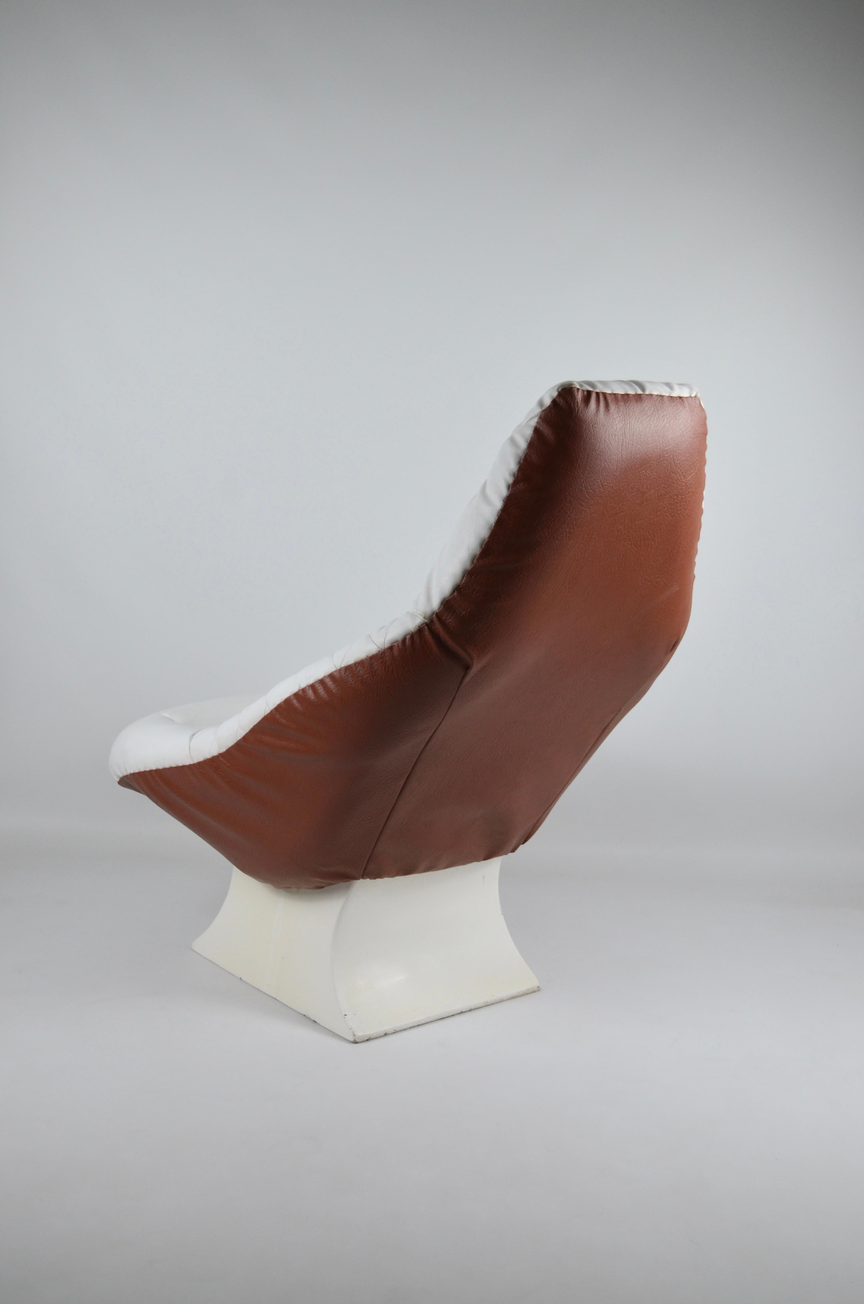 Italian vintage space age armchair, leather and fiberglass, 1970's