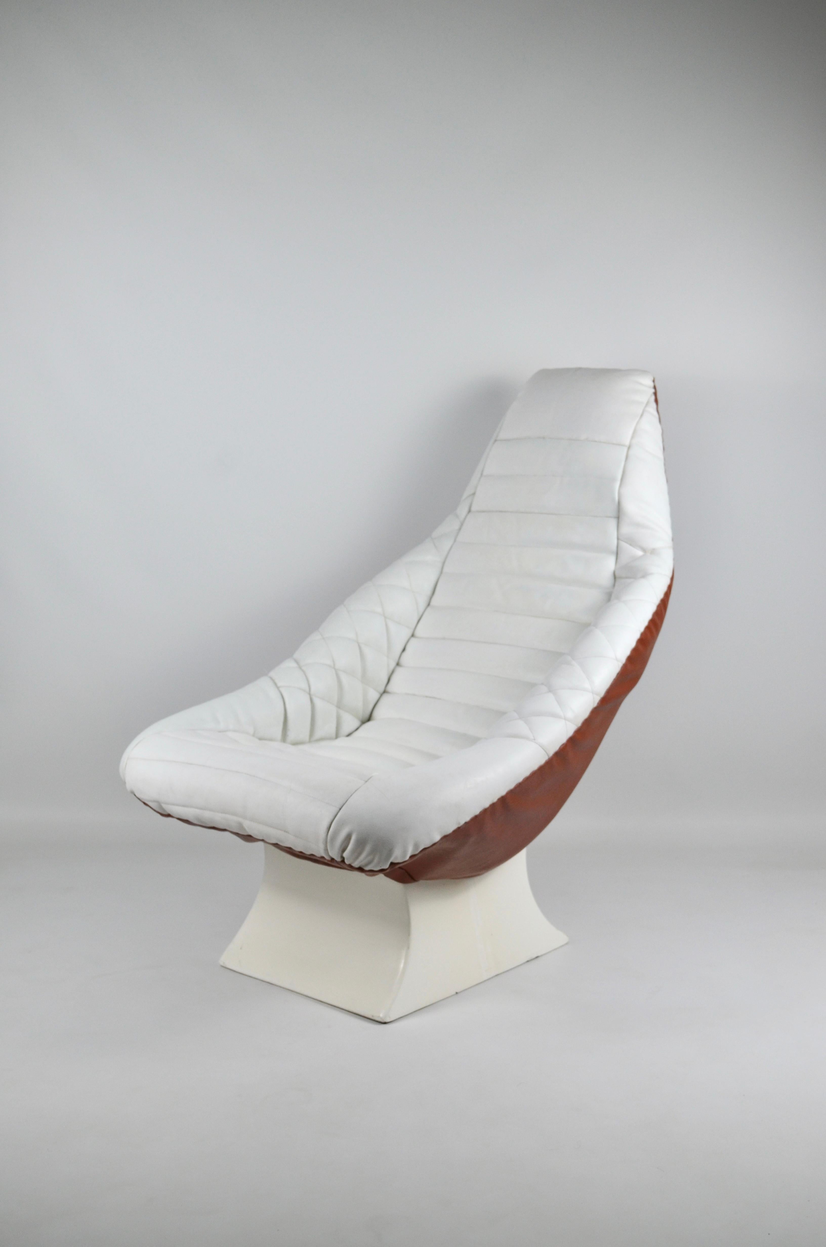 Late 20th Century vintage space age armchair, leather and fiberglass, 1970's