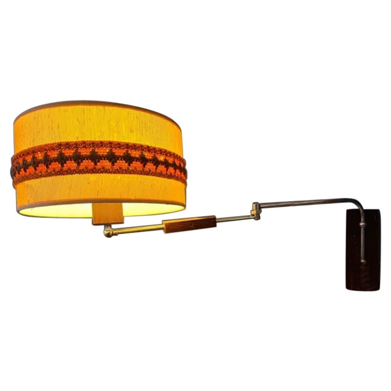 Lampe murale Art dco vintage de l're spatiale, milieu du sicle dernier en vente