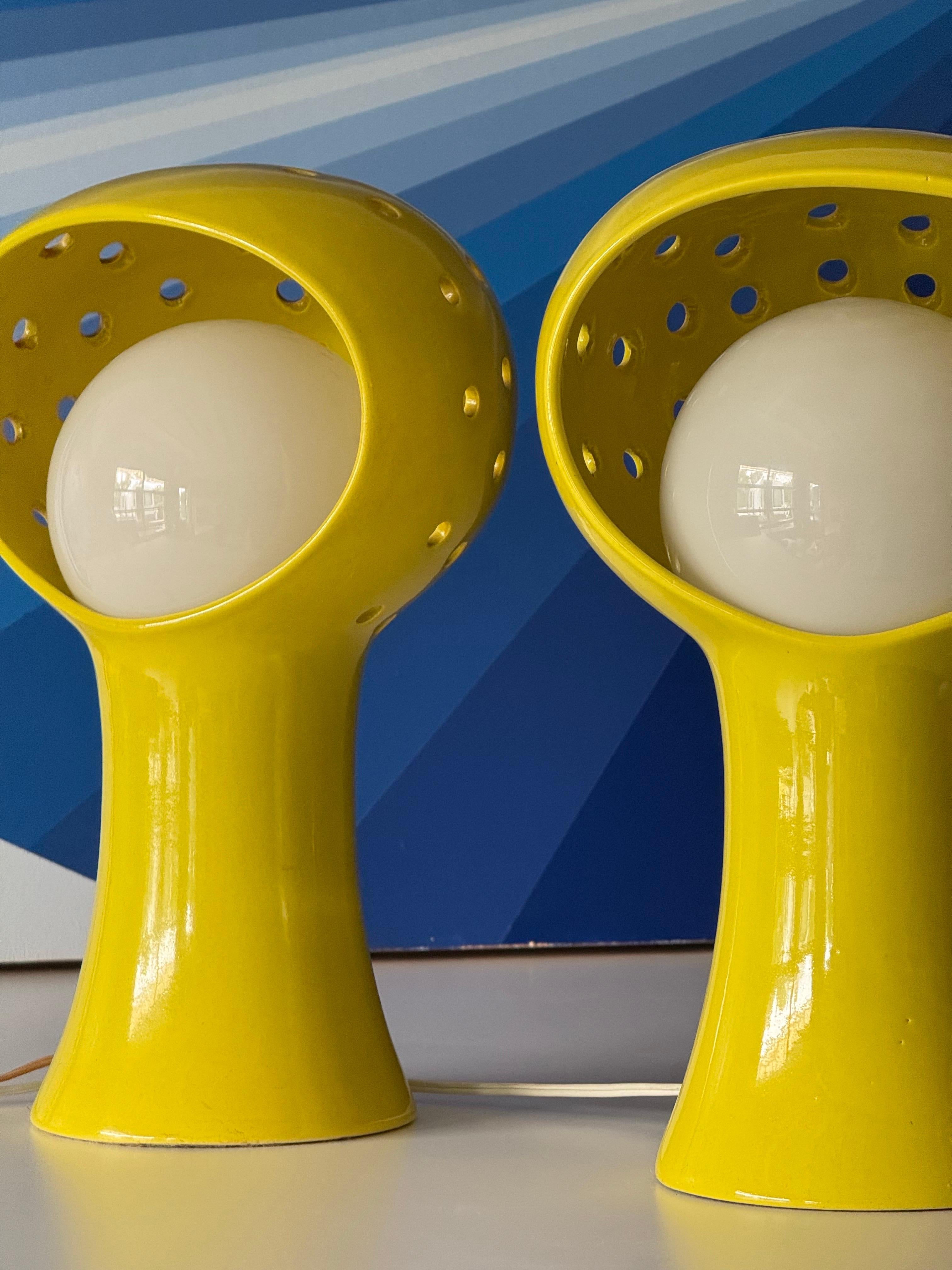 Américain Paire de lampes en céramique Vintage A Space AGE en vente
