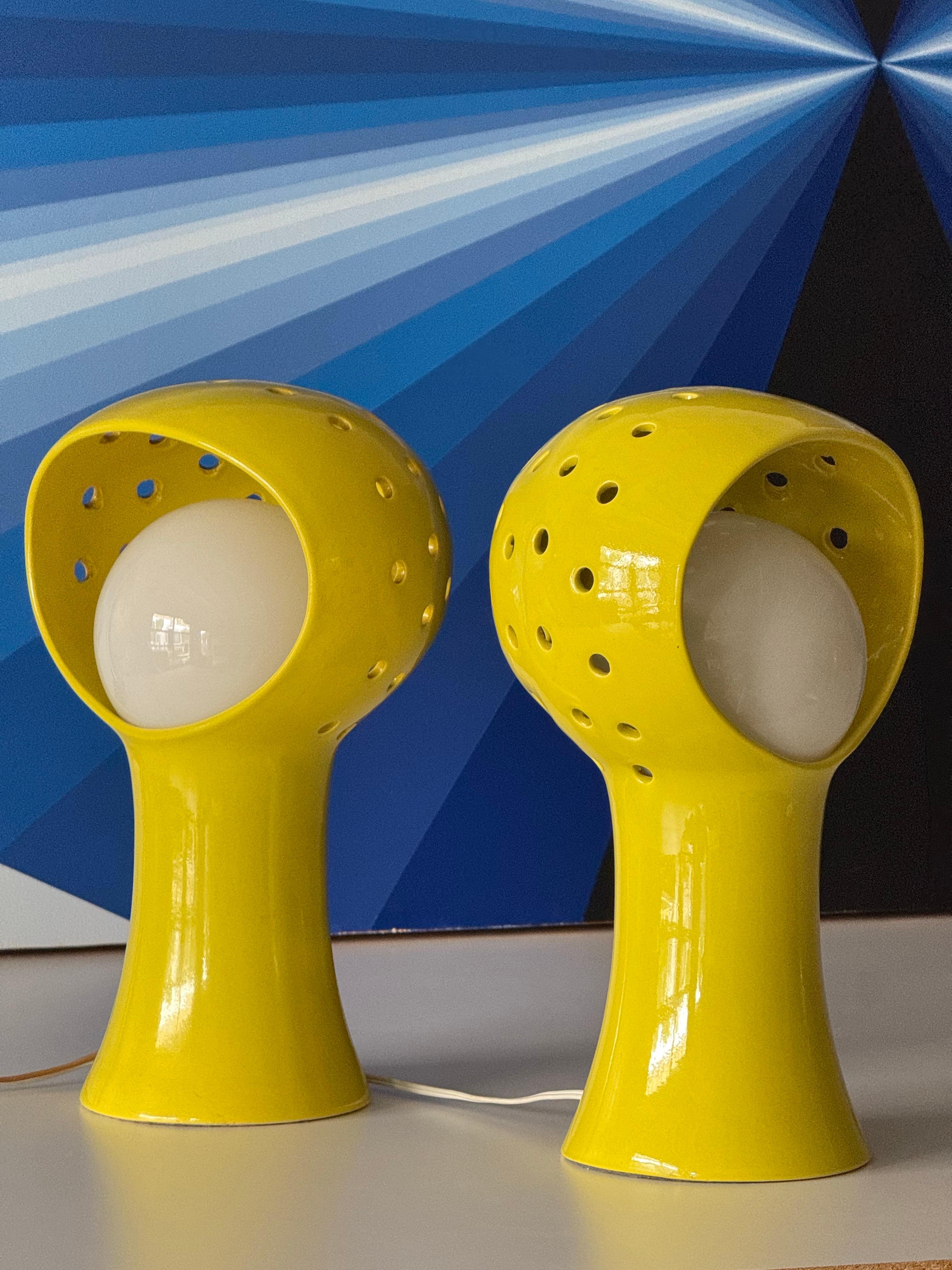 Céramique Paire de lampes en céramique Vintage A Space AGE en vente