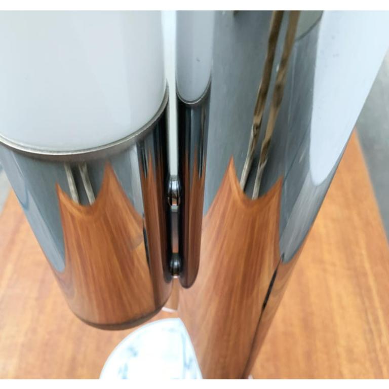 Lampe de bureau vintage en chrome et verre de l'ère spatiale Bon état - En vente à Hamburg, DE