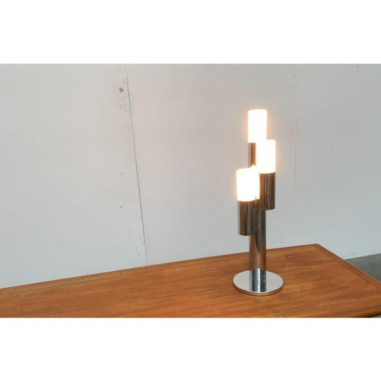 20ième siècle Lampe de bureau vintage en chrome et verre de l'ère spatiale en vente