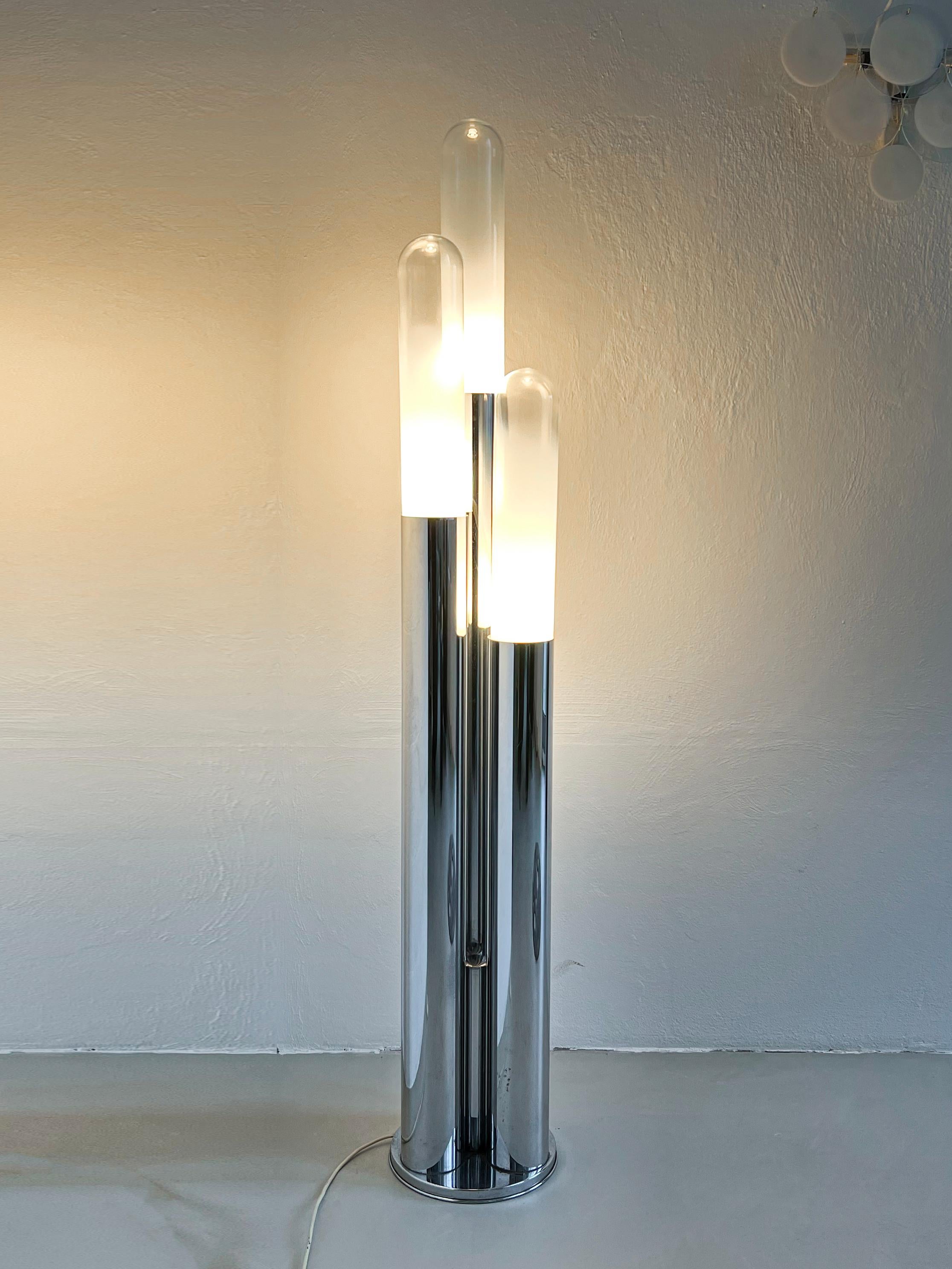Vintage Space Age Chrome Lamp by Carlo Nason for Mazzega, Made in Italy, 1960s For Sale 3