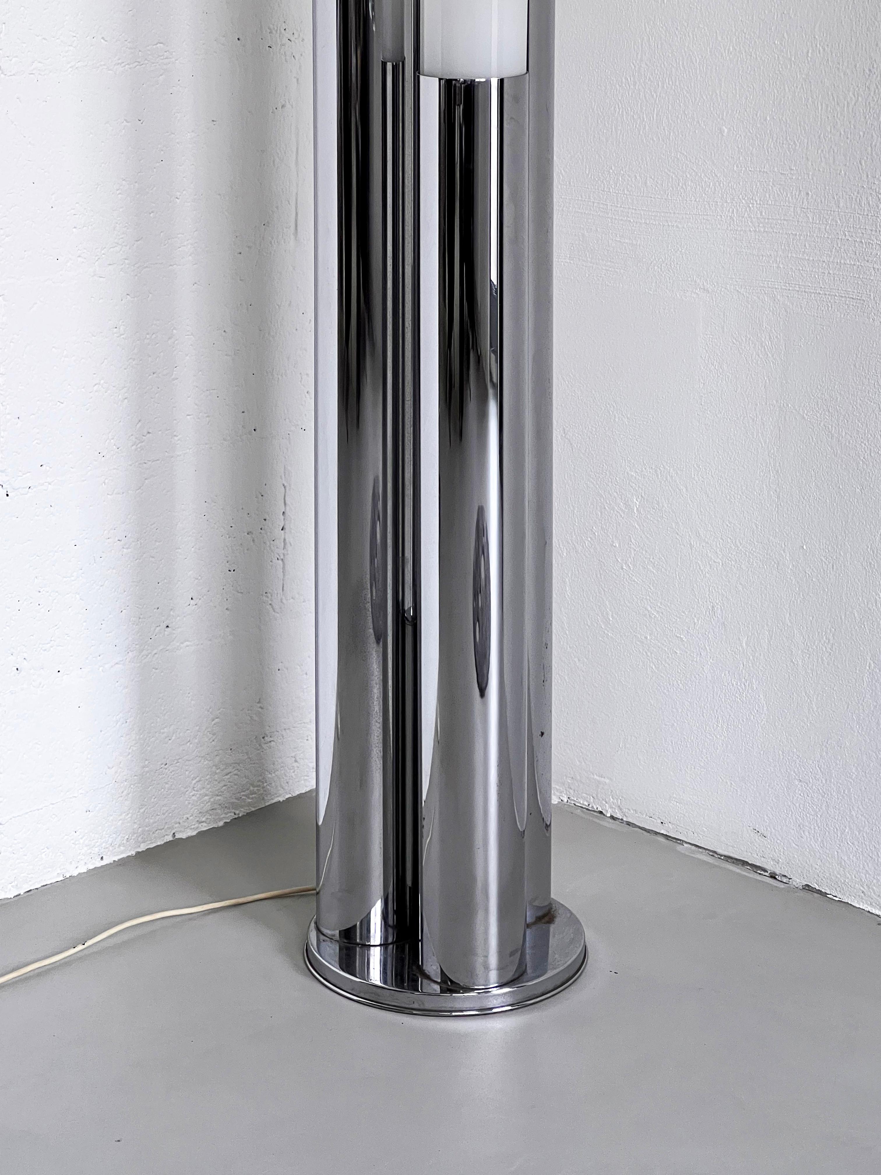 Mid-Century Modern Vintage Space Age Chrome Lamp by Carlo Nason for Mazzega, Made in Italy, 1960s For Sale