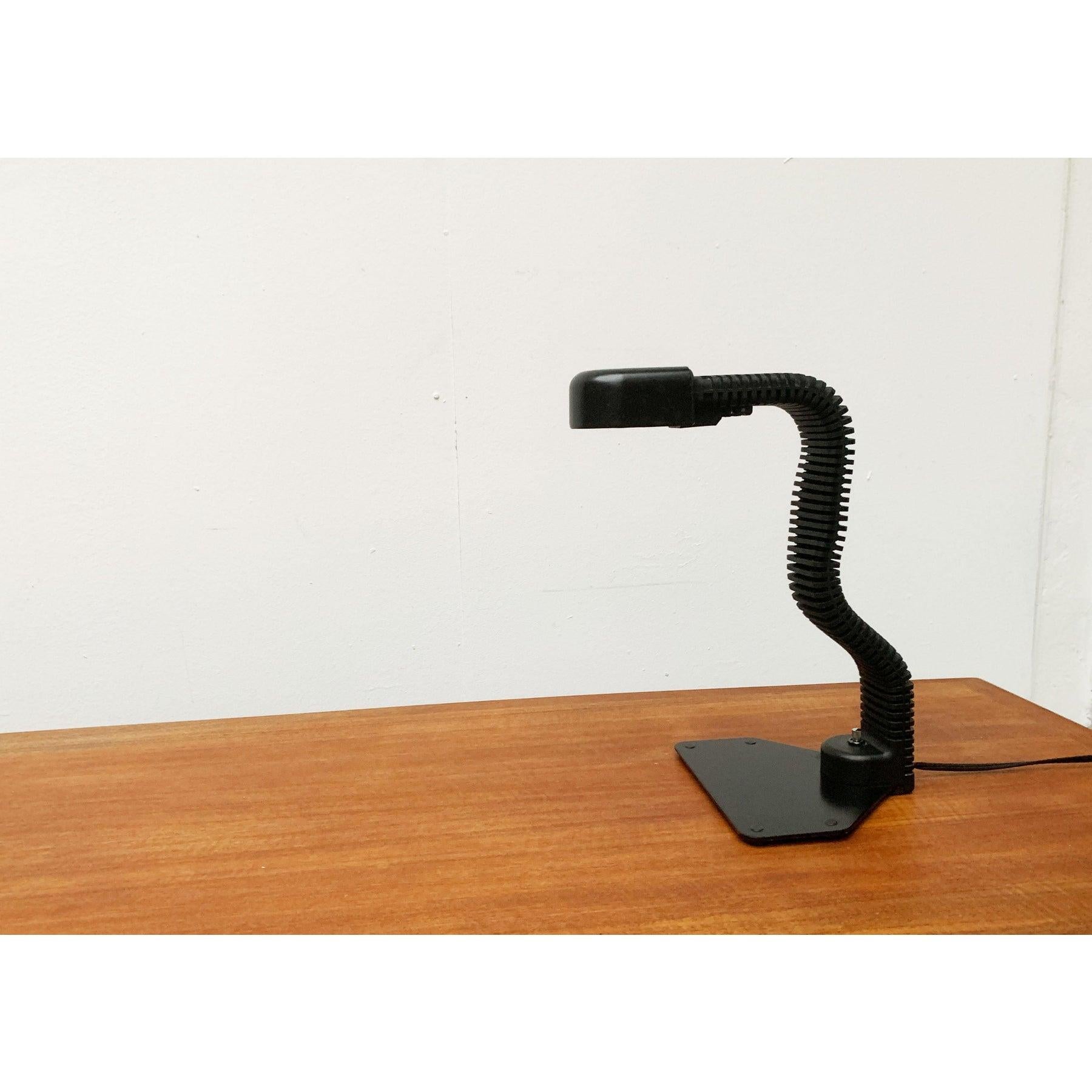 Lampe de table Cobra de l'ère spatiale par Masayuki Kurokawa en vente 3