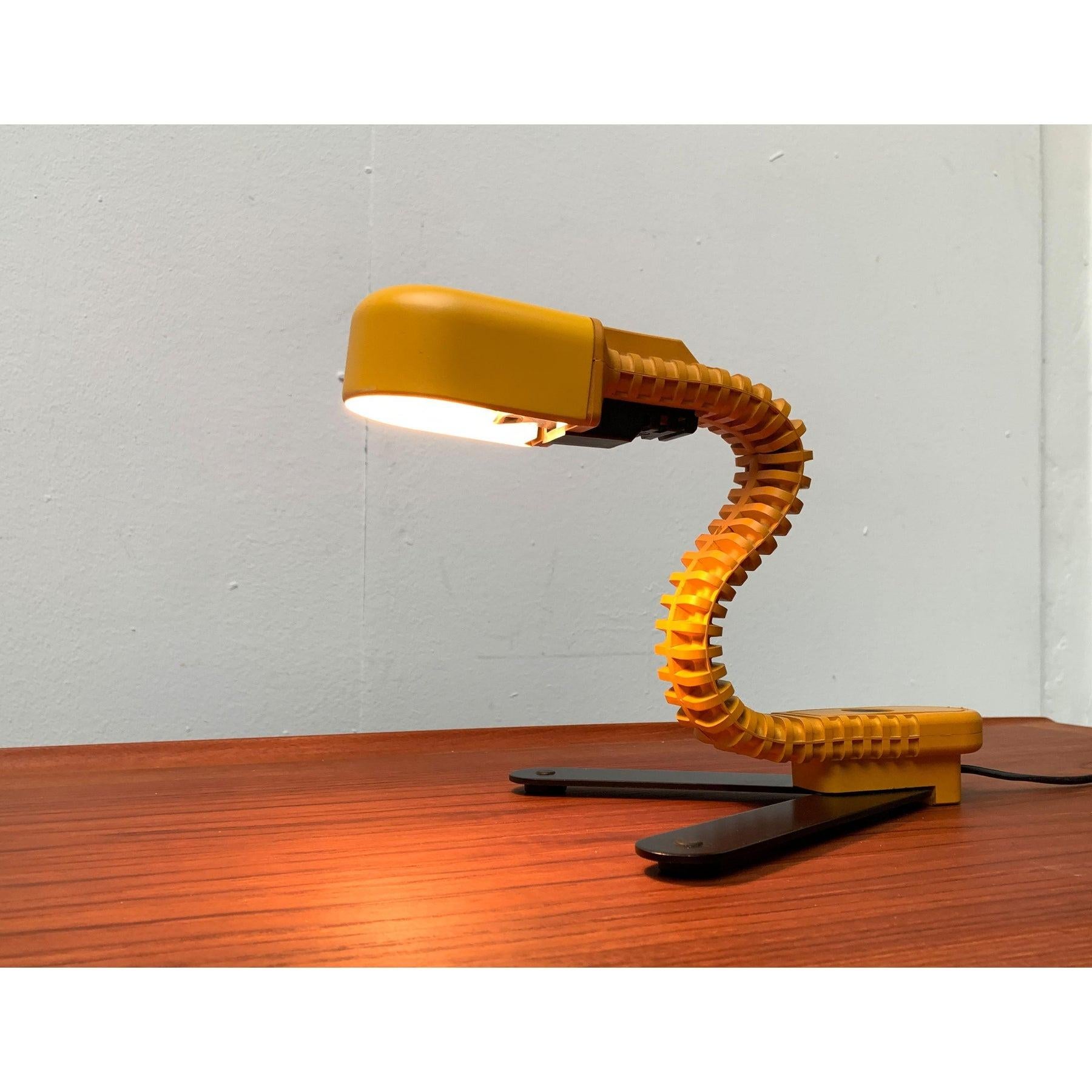 Vintage Space Age Cobra Table Lamp by Masayuki Kurokawa for Staff, 1970s For Sale 5
