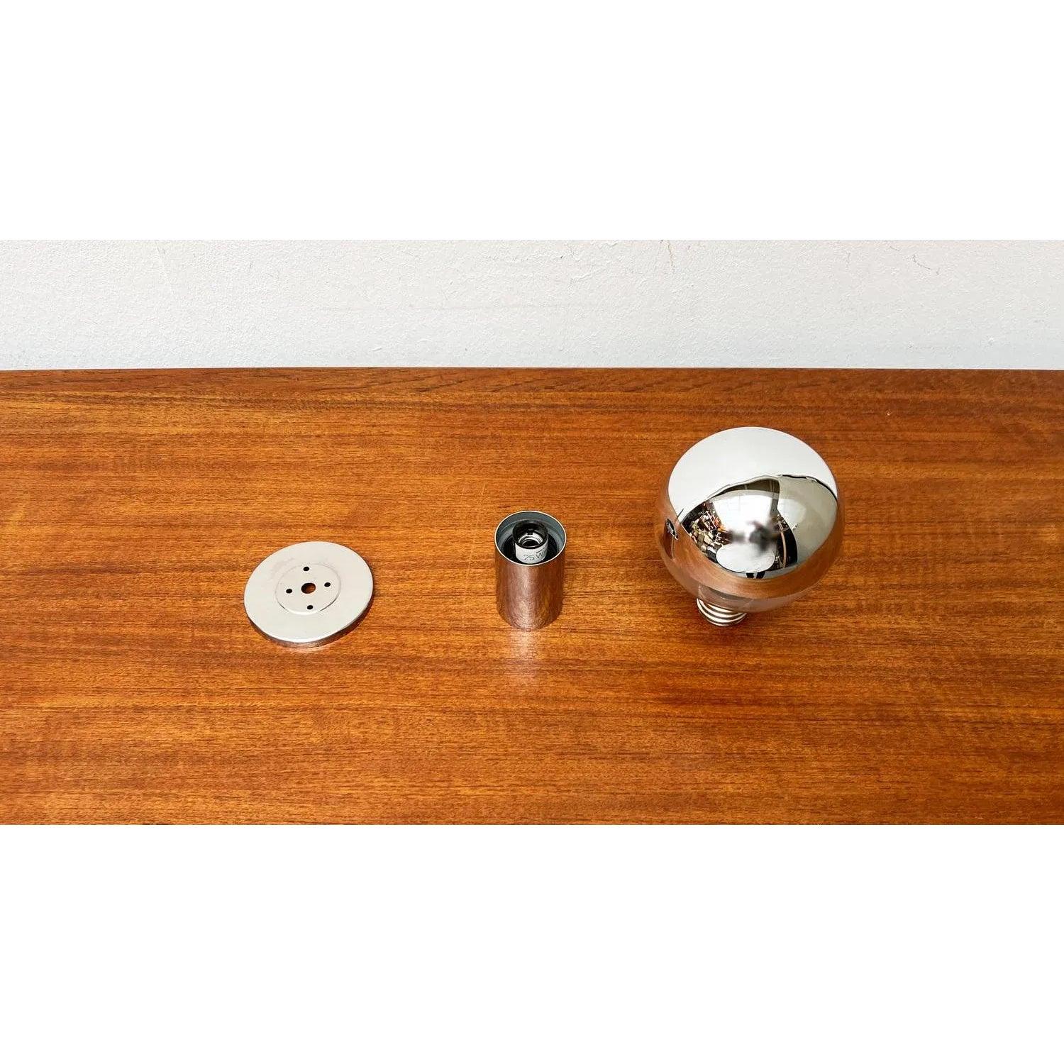 Deutsche Deckenleuchte aus Chrom und Glas aus dem Space Age von Motoko Ishii, 1970er Jahre (Metall) im Angebot