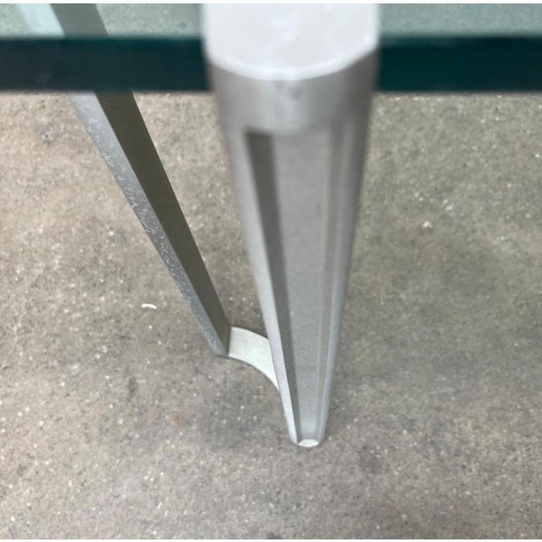 Couch-Tisch aus Glas und Aluminium aus dem Space Age-Zeitalter, Peter Ghyczy zugeschrieben, 1970er Jahre im Angebot 6