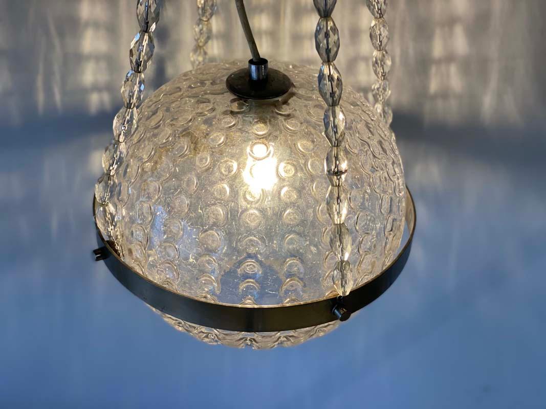 Allemand Lampe à suspension vintage en forme de boule en verre de l'ère spatiale, Allemagne, années 1970 en vente