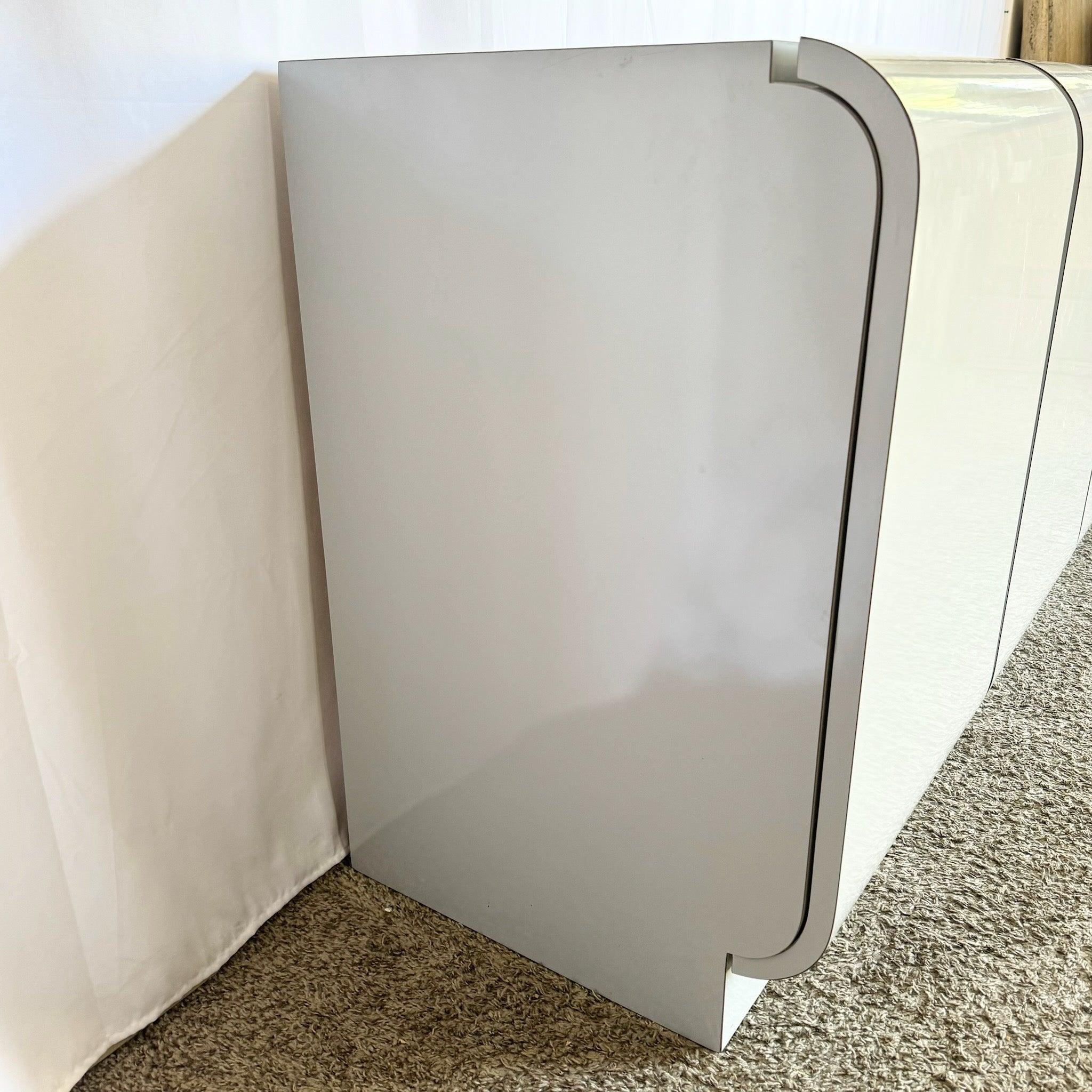 Fin du 20e siècle Crédence à porte cascade en stratifié gris laqué Vintage A Space en vente