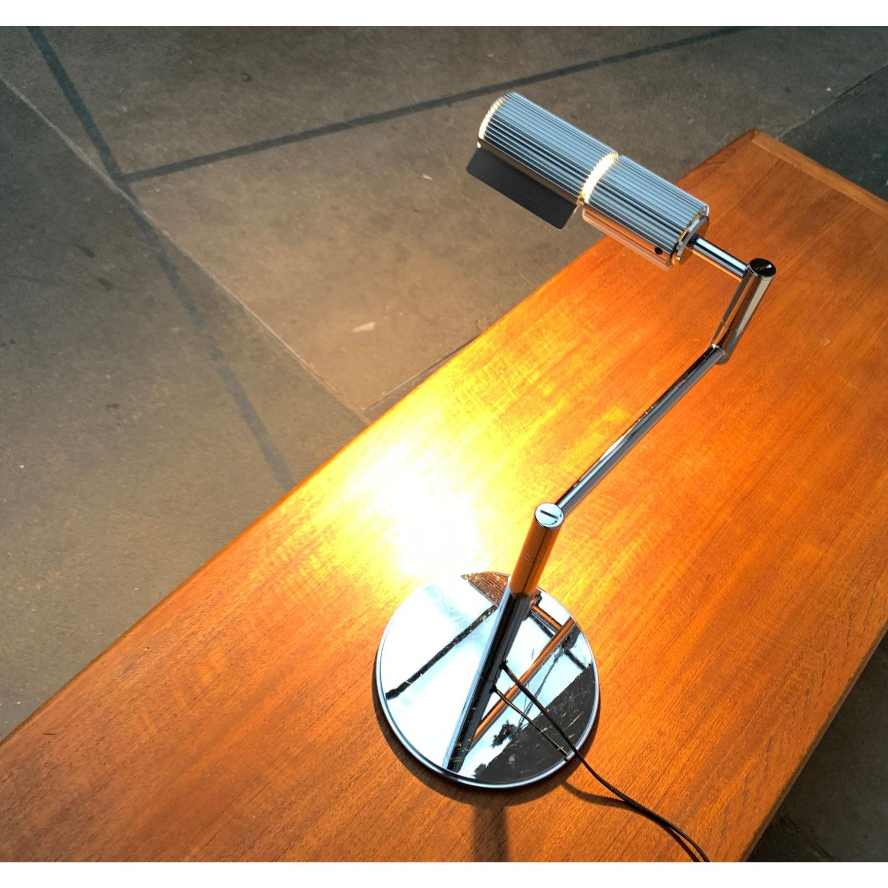 Industriel Lampe de bureau vintage Haloprofil de l'ère spatiale par V. Frauenknecht, 1970 en vente