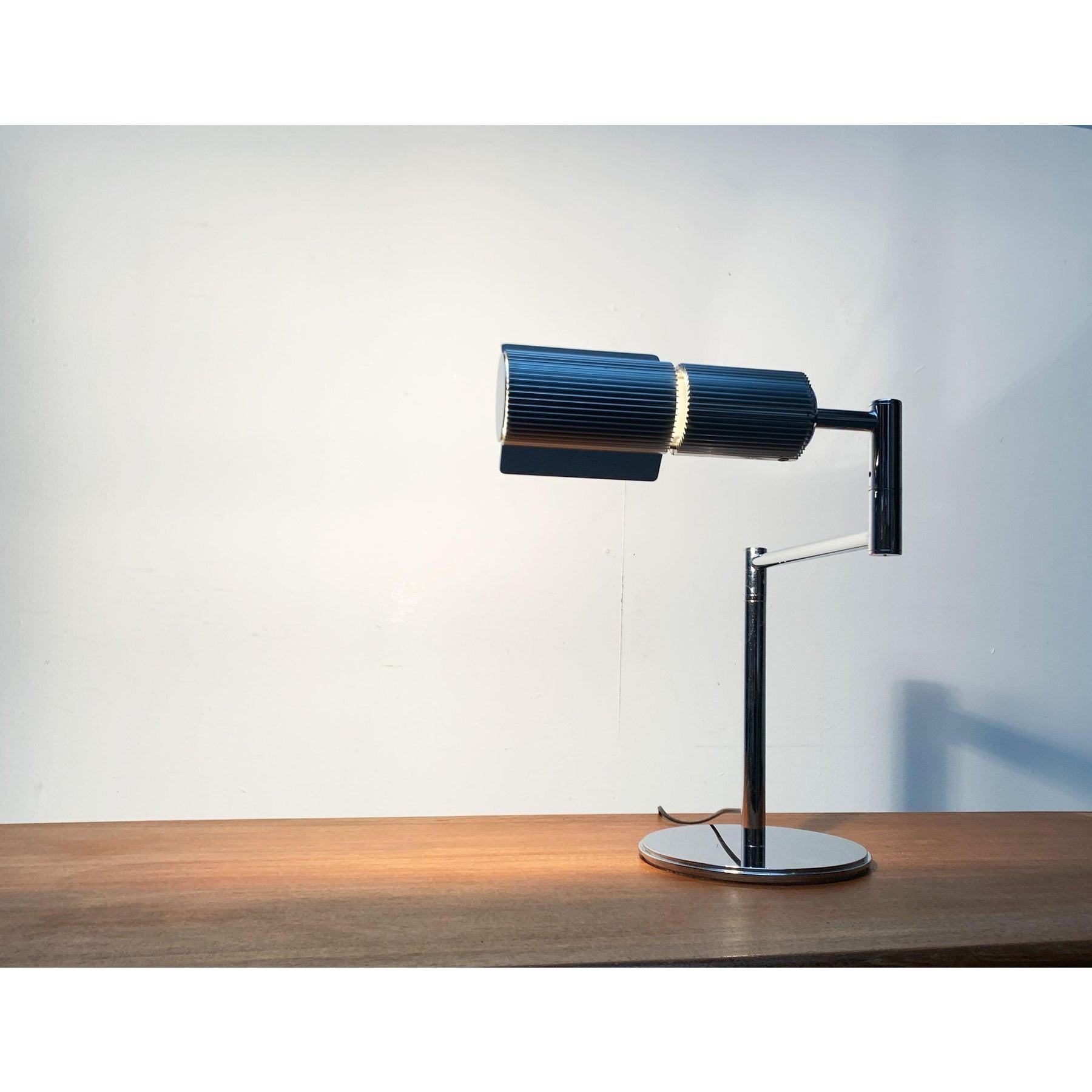 Suisse Lampe de bureau vintage Haloprofil de l'ère spatiale par V. Frauenknecht, 1970 en vente
