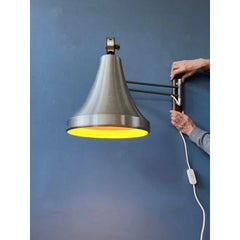 Lampada da parete a braccio oscillante vintage A Space Age Lakro, retrò anni '70