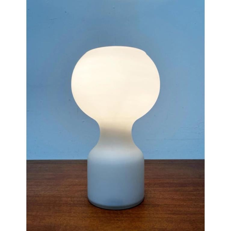 Vintage Space Age Minimalist Glass Table Lamp by Jean Paul for Philips, 1970s In Excellent Condition For Sale In Hamburg, DE