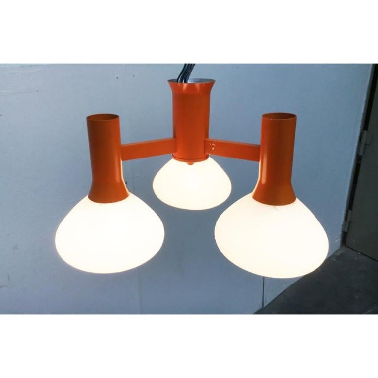 Lampe suspendue orange de l'ère spatiale, 1970 en vente 4