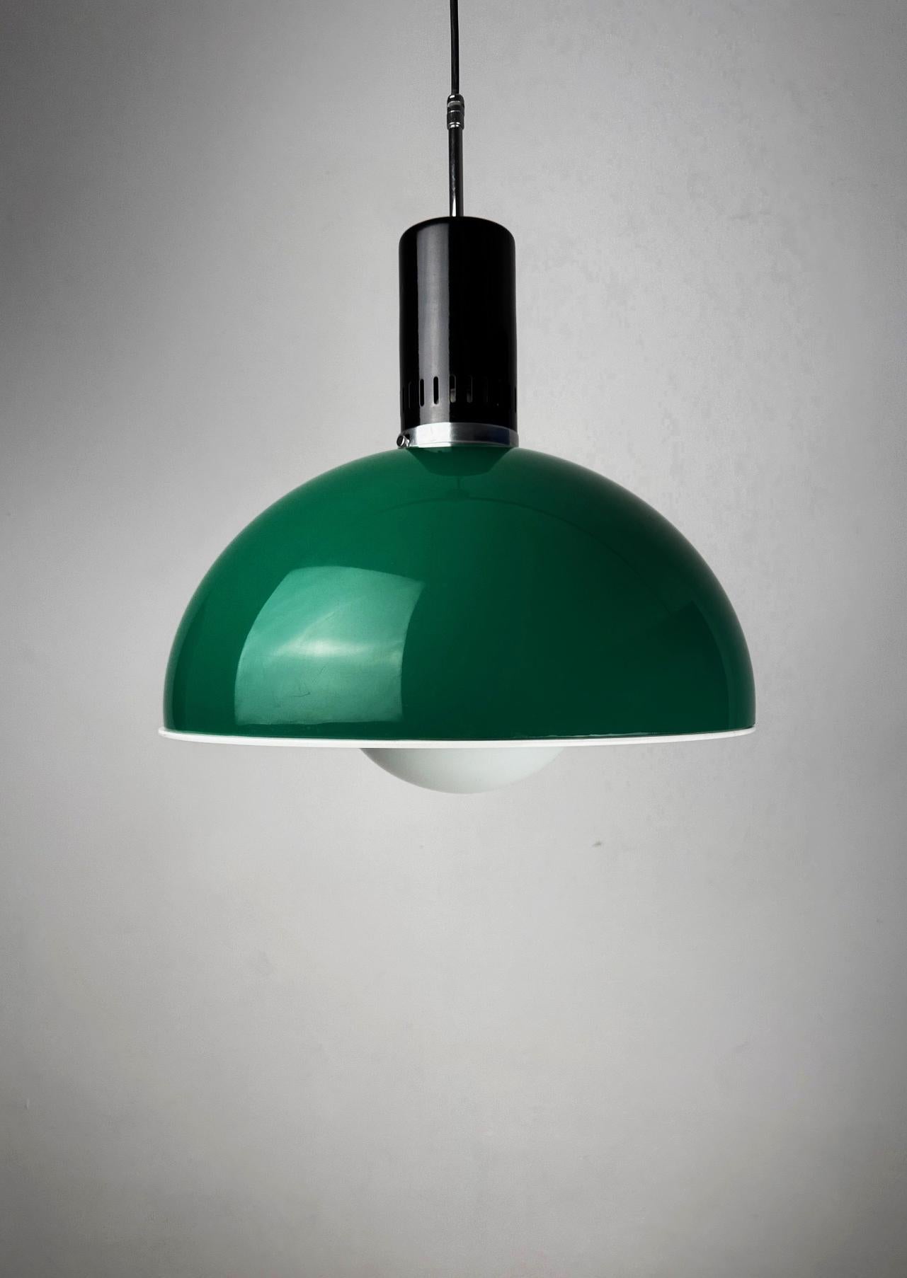 Vintage Space Age Pendant Lamp – Green & White Retro Ceiling Light (1970s) 1