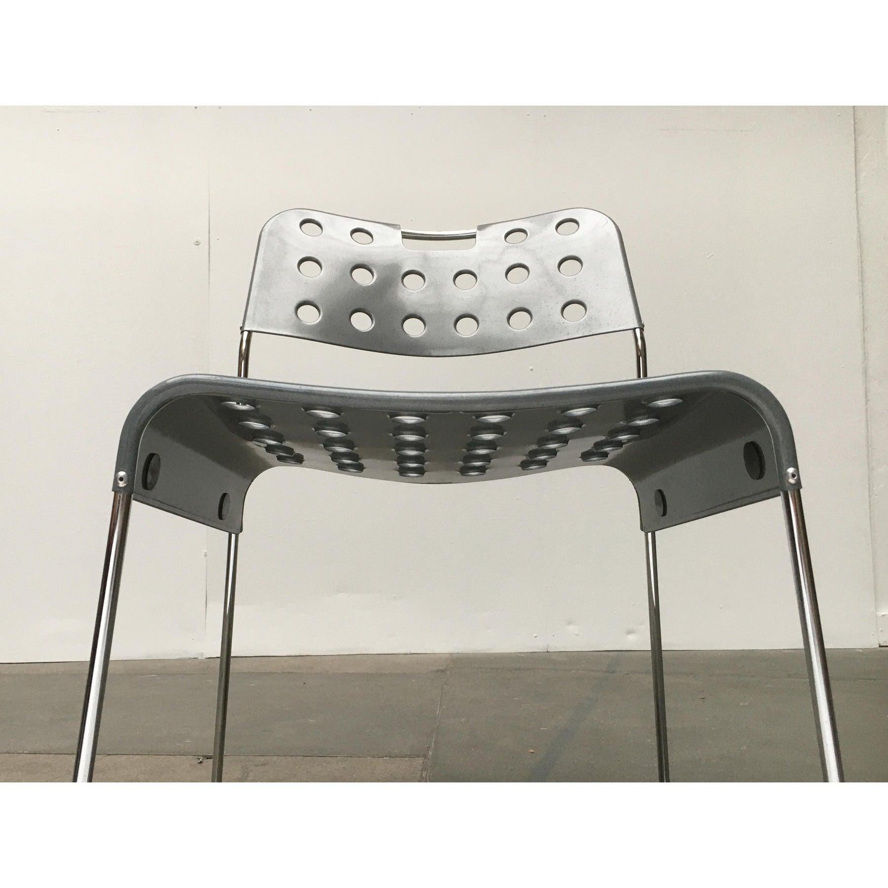 italien Chaise Omkstack postmoderne de l'ère spatiale par Rodney Kinsman, 1970 en vente