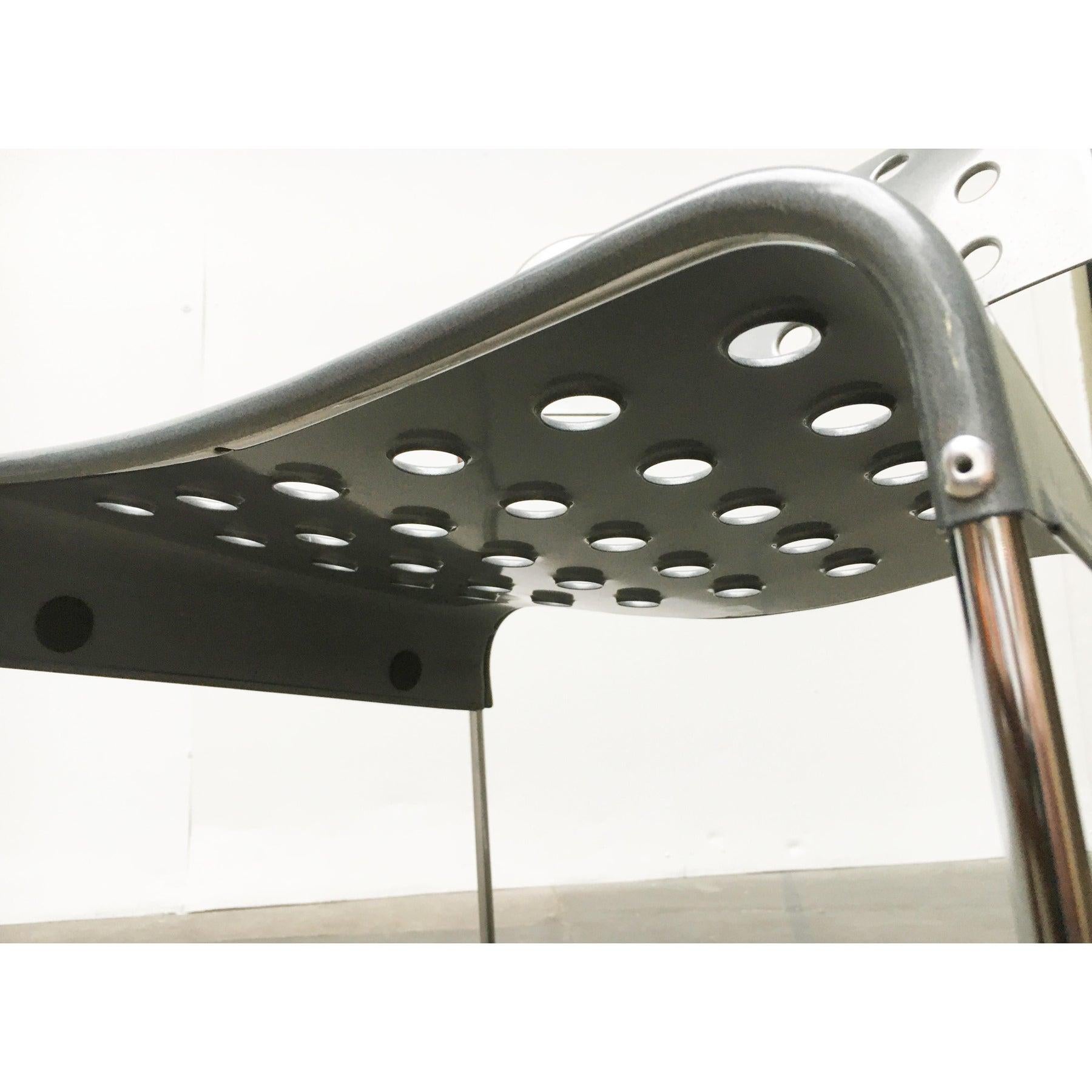 Chaise Omkstack postmoderne de l'ère spatiale par Rodney Kinsman, 1970 Bon état - En vente à Hamburg, DE